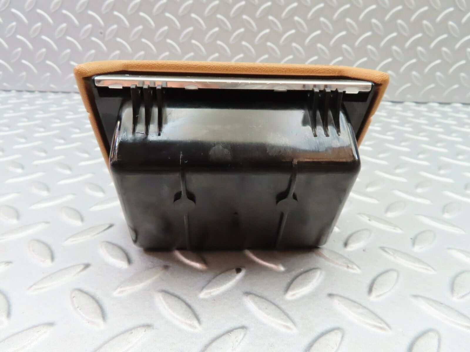 6008 Mercedes-Benz W123 200 Rear Ashtray Palomino