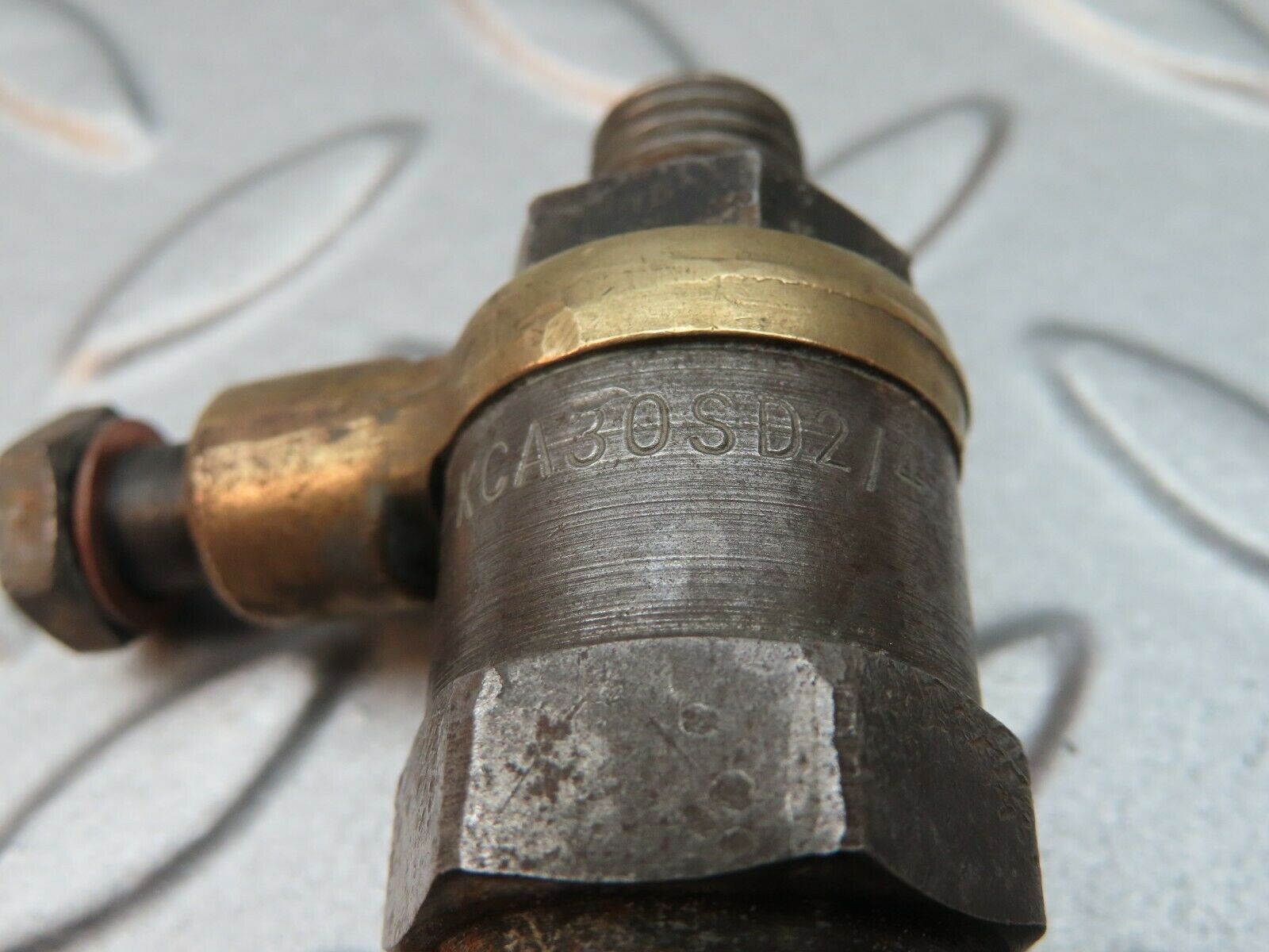 3685 Mercedes-Benz W120 PONTON Diesel Fuel Injetcor Bosch KCA30SD2/4