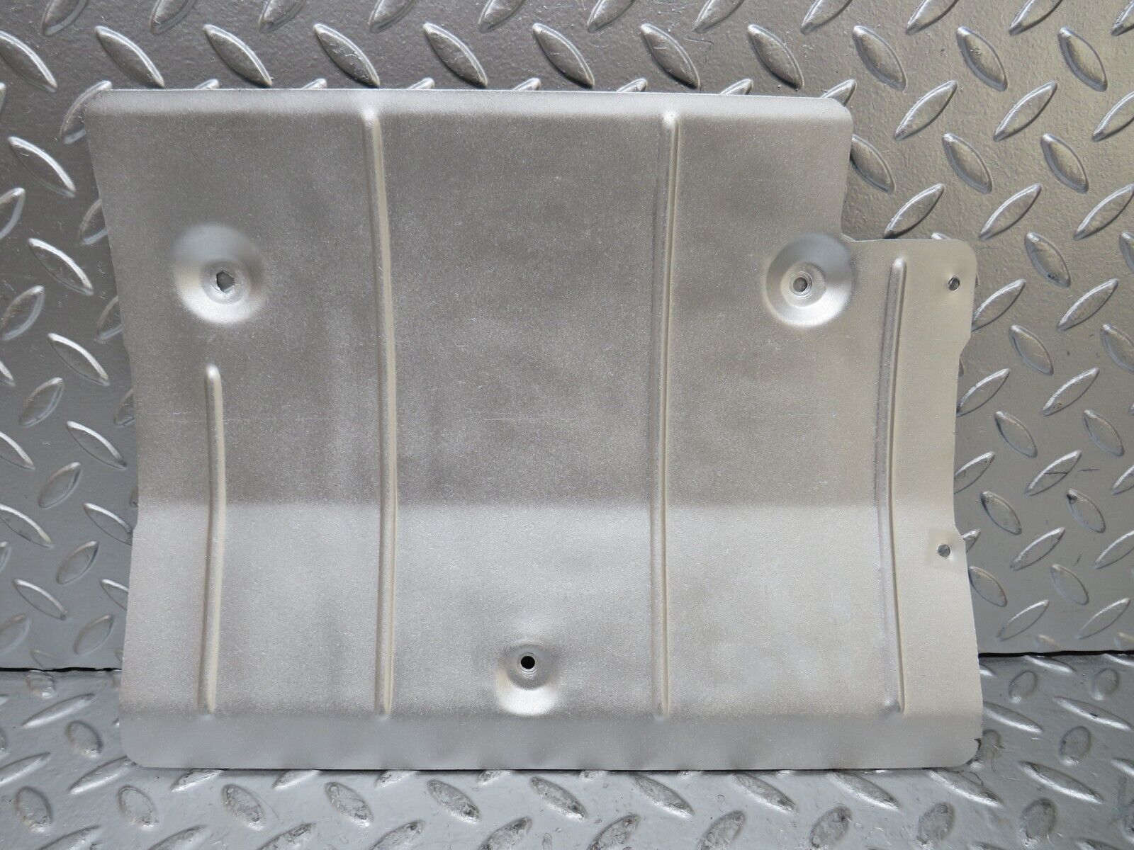 27276 Mercedes-Benz W123 240D Exhaust Heat Shield