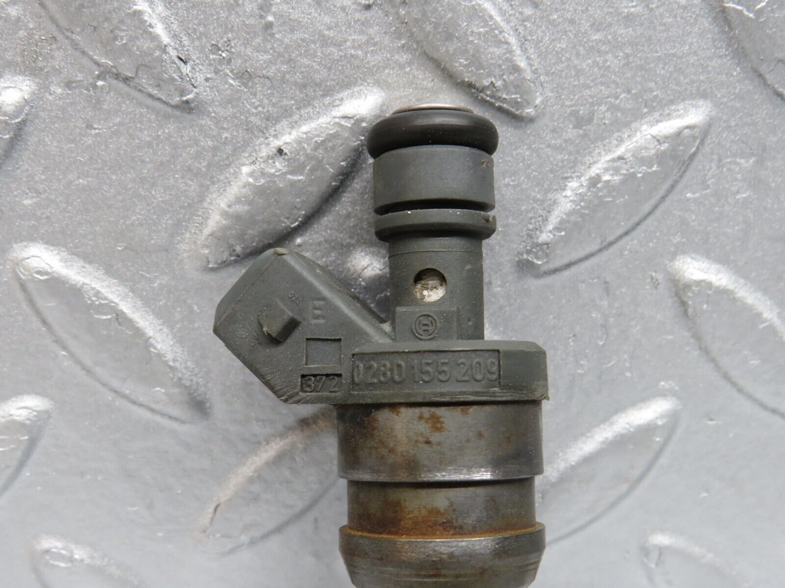 38655 Mercedes-Benz R129 280SL Coupe Fuel Injector Bosch 0000787323 0280155209