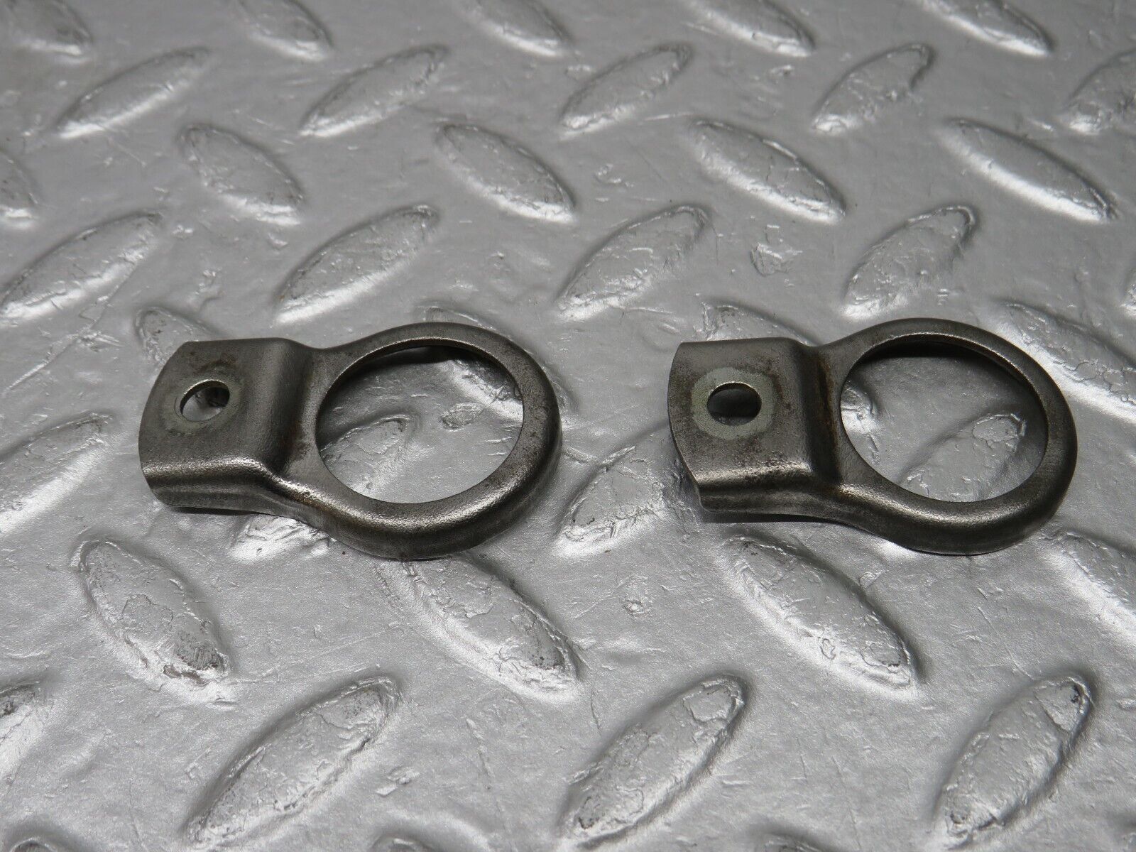 37567 Mercedes-Benz W109 300SEL Fuel Injector Bracket