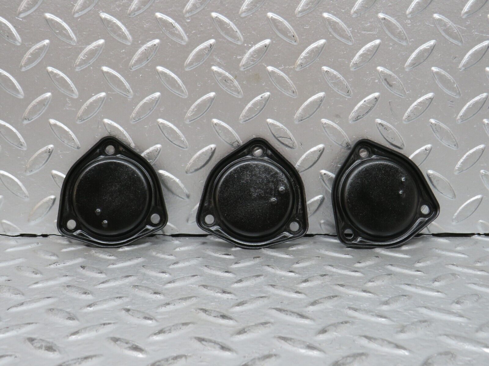 28164 Mercedes-Benz W123 280E Camshaft Access Cover Plate Set