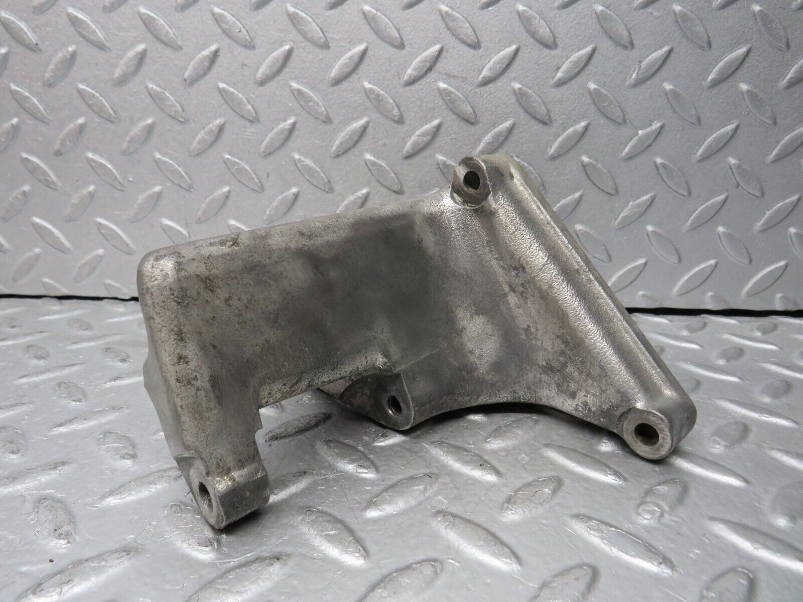 37645 Mercedes-Benz W109 300SEL Alternator Generator Bracket