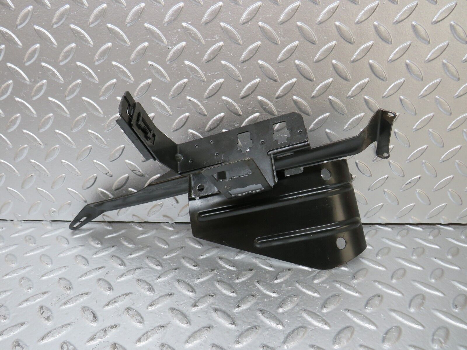 26281 Mercedes-Benz W116 450SE Relay Bracket