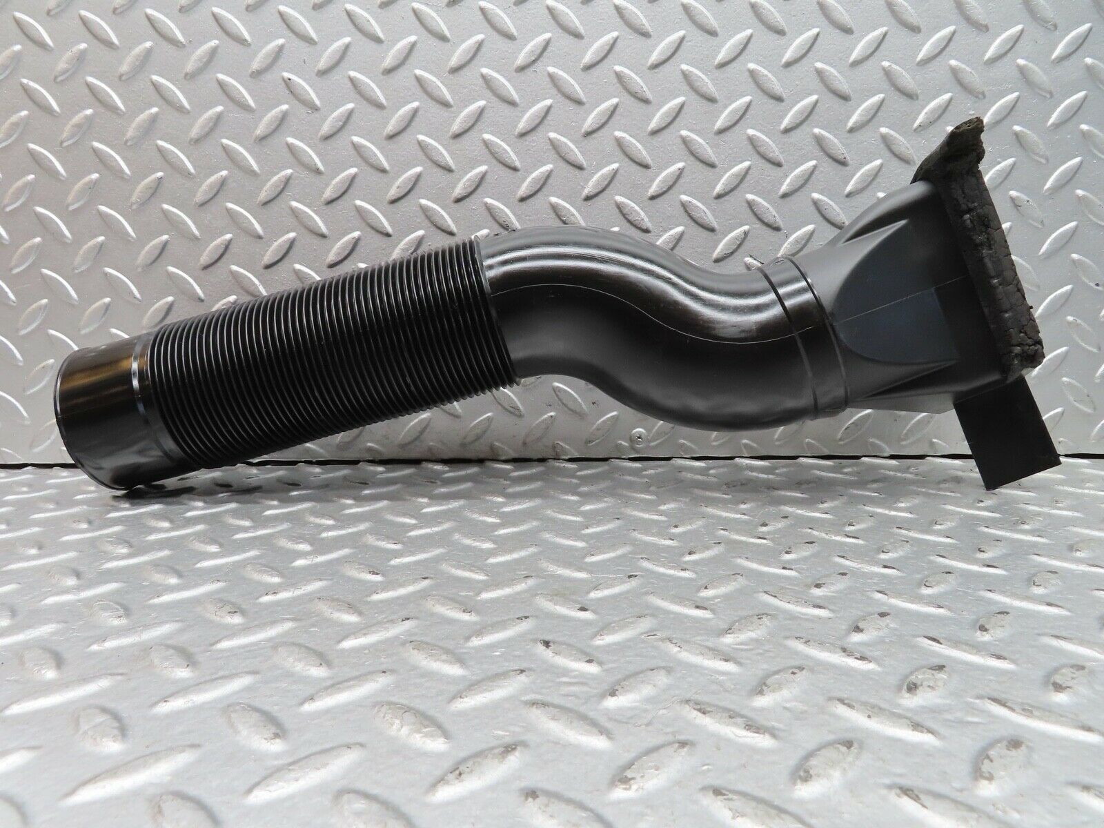 19345 Mercedes-Benz C140 CL420 Coupe Air Intake Hose Left Side 1190947582