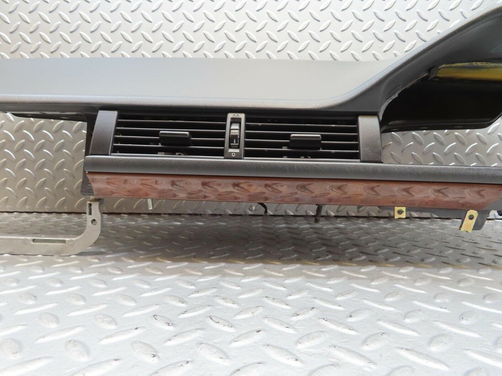 16410 Mercedes-Benz W124 260E Dashboard Black