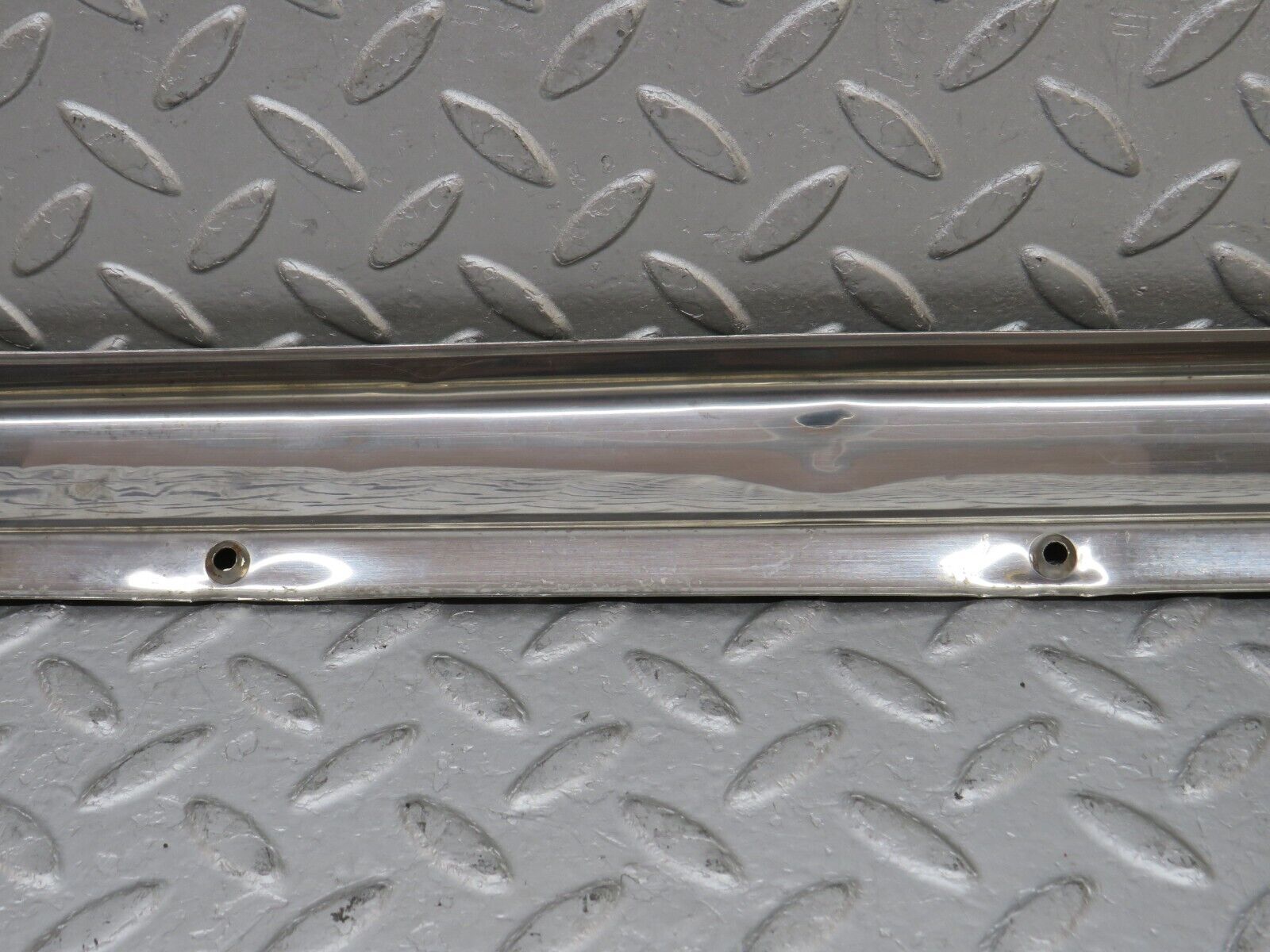 35767 Mercedes-Benz W108 Front Left Door Sill Chrome