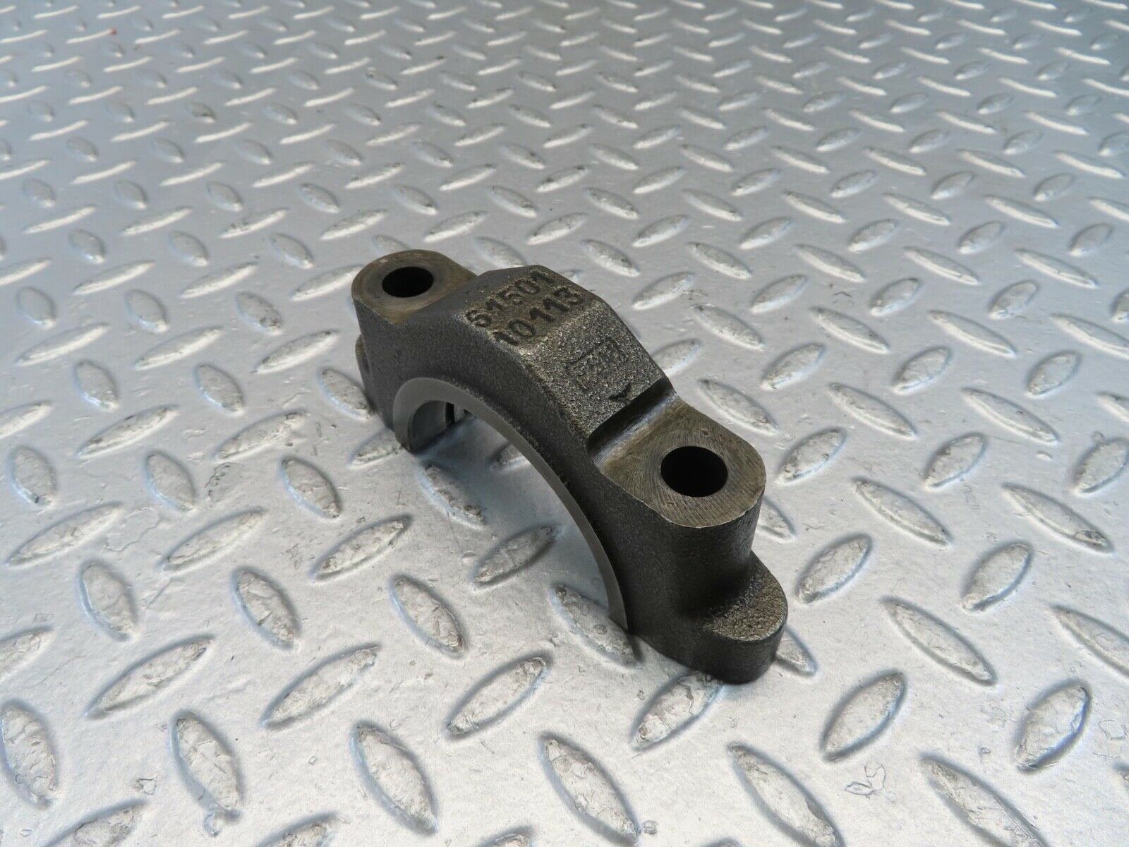 10994 Mercedes-Benz W115 220D Crankshaft Bearing Holder Block 6150110113