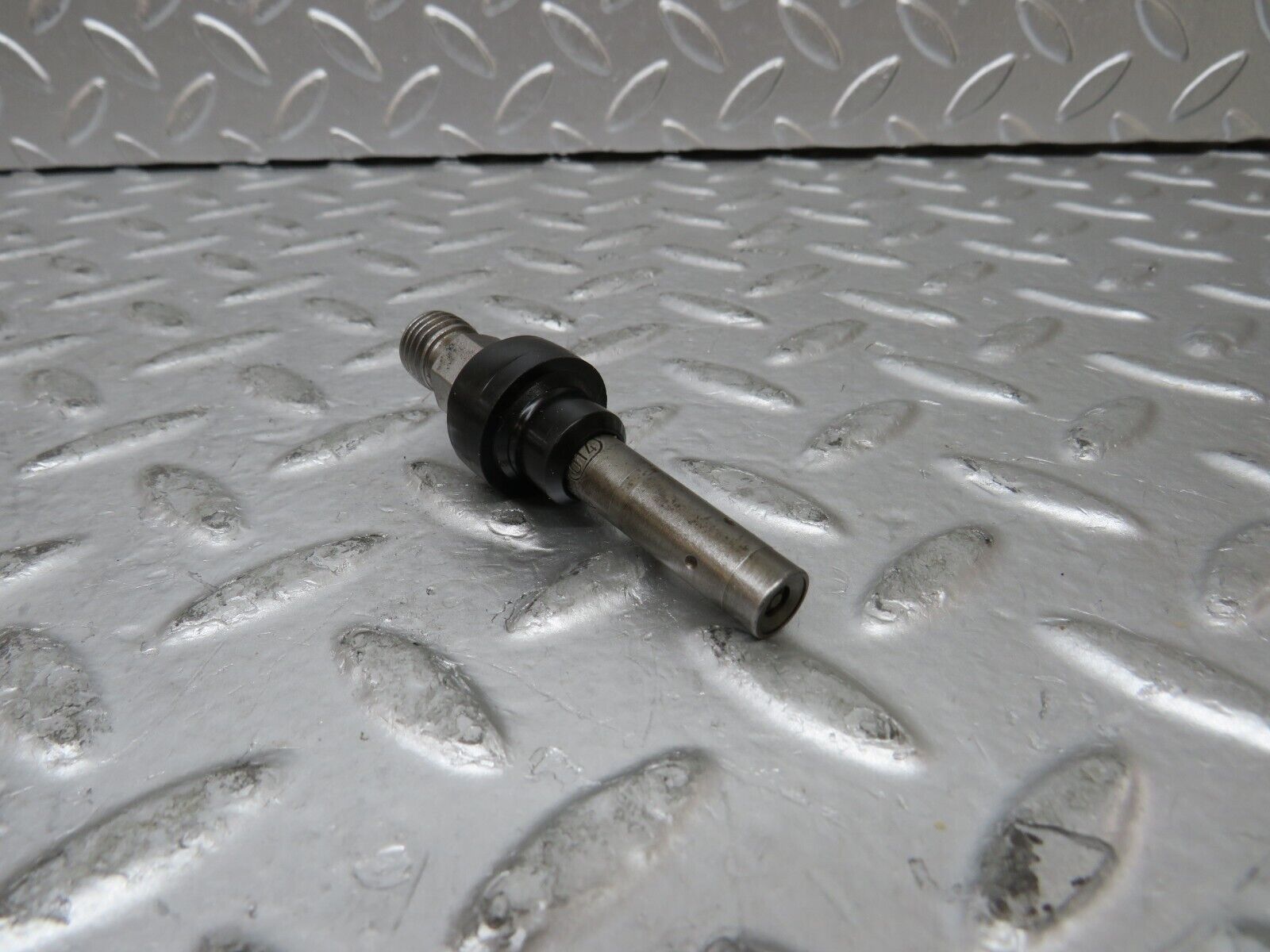 27428 Mercedes-Benz W123 280E Fuel Injector Bosch 0437502010