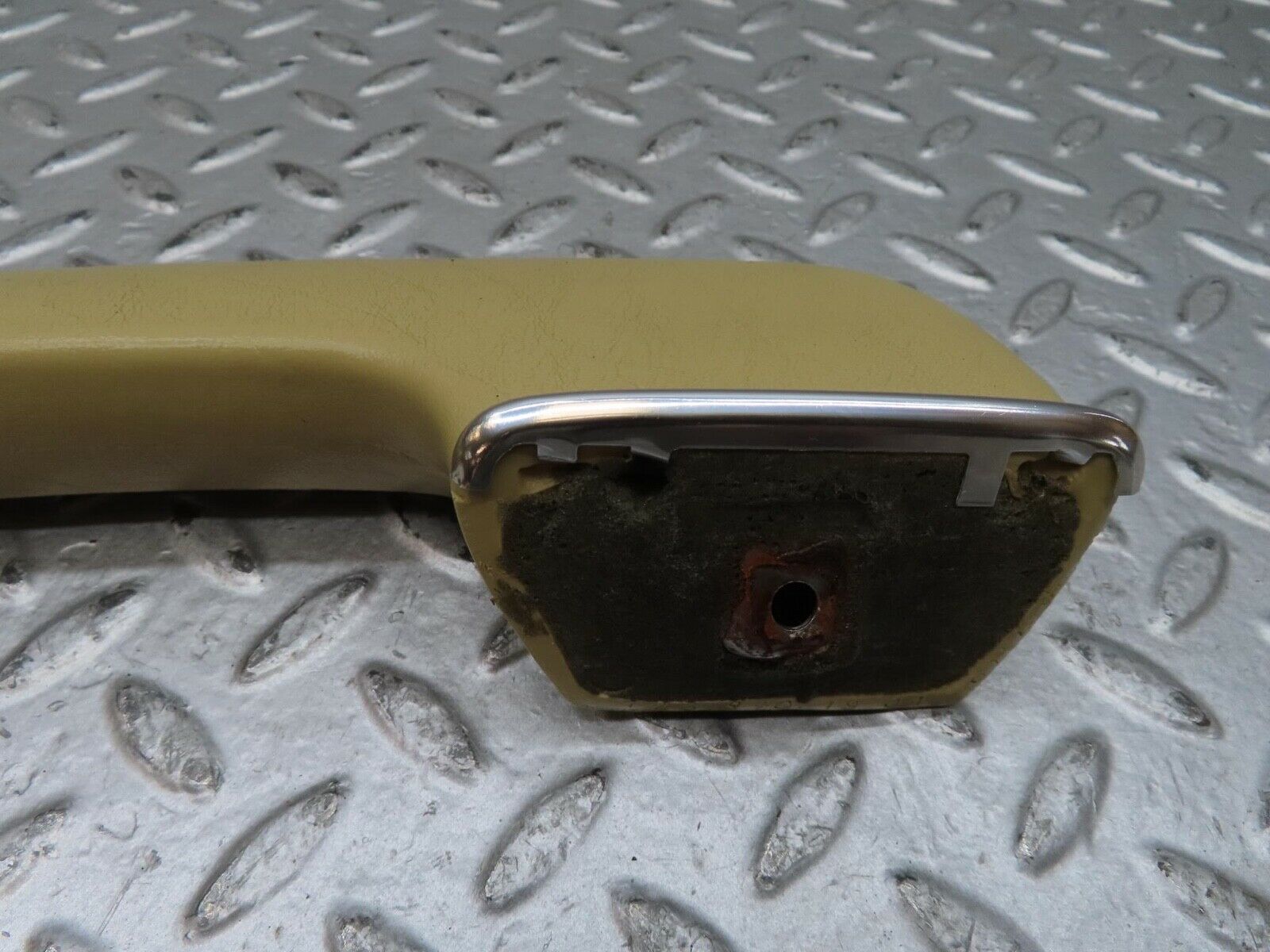 15303 Mercedes-Benz W123 230E Interior Door Handle Left 1239701901