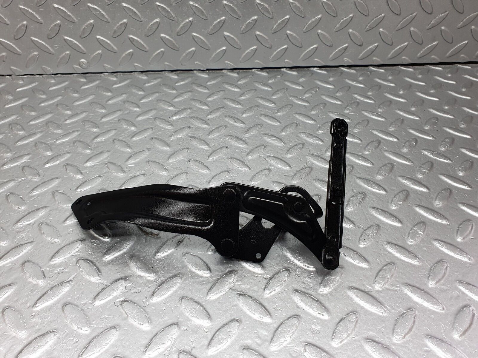 41506 Mercedes-Benz W124 200E Throttle Linkage