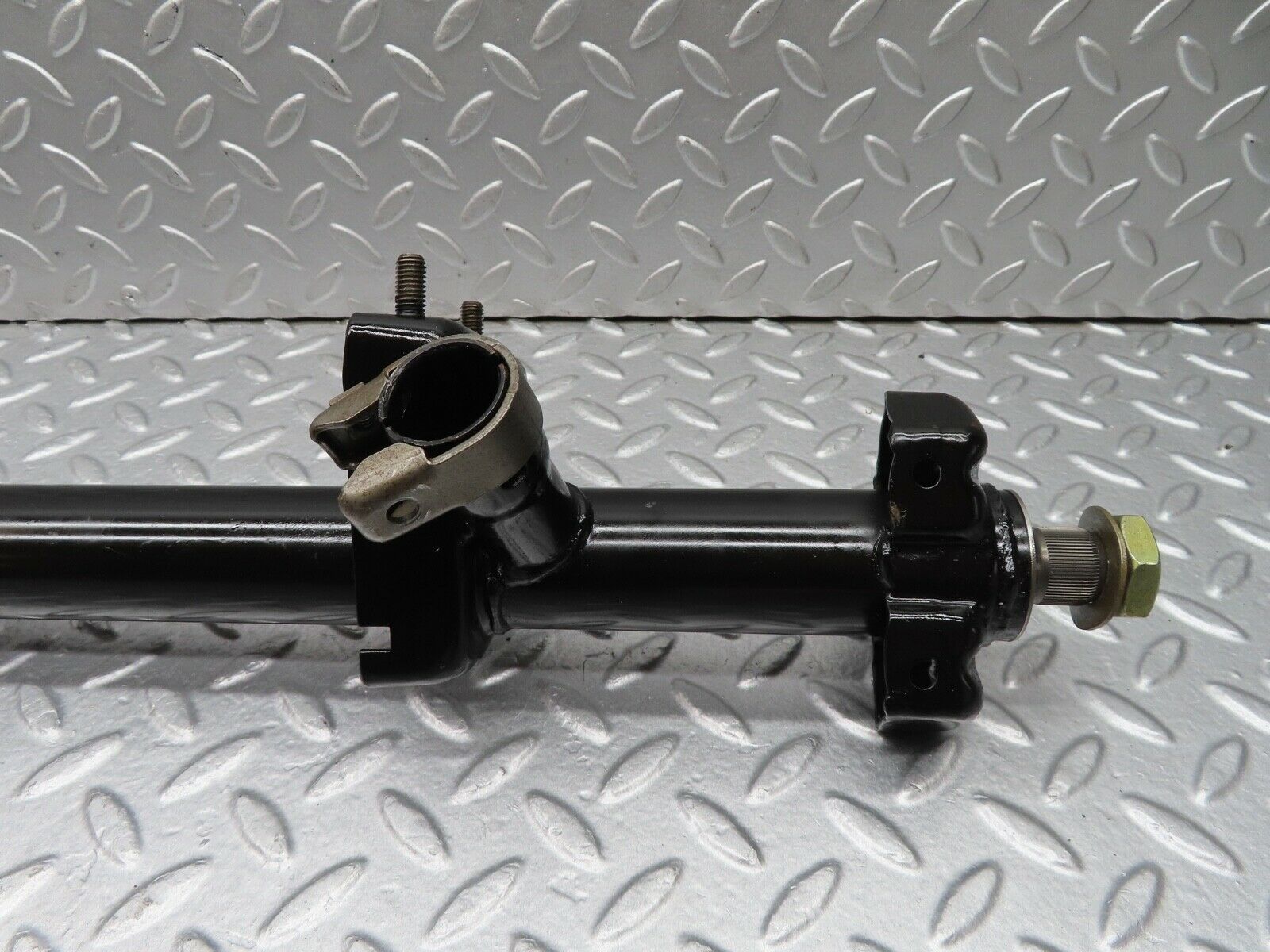 18122 Mercedes-Benz W123 200 Steering Column