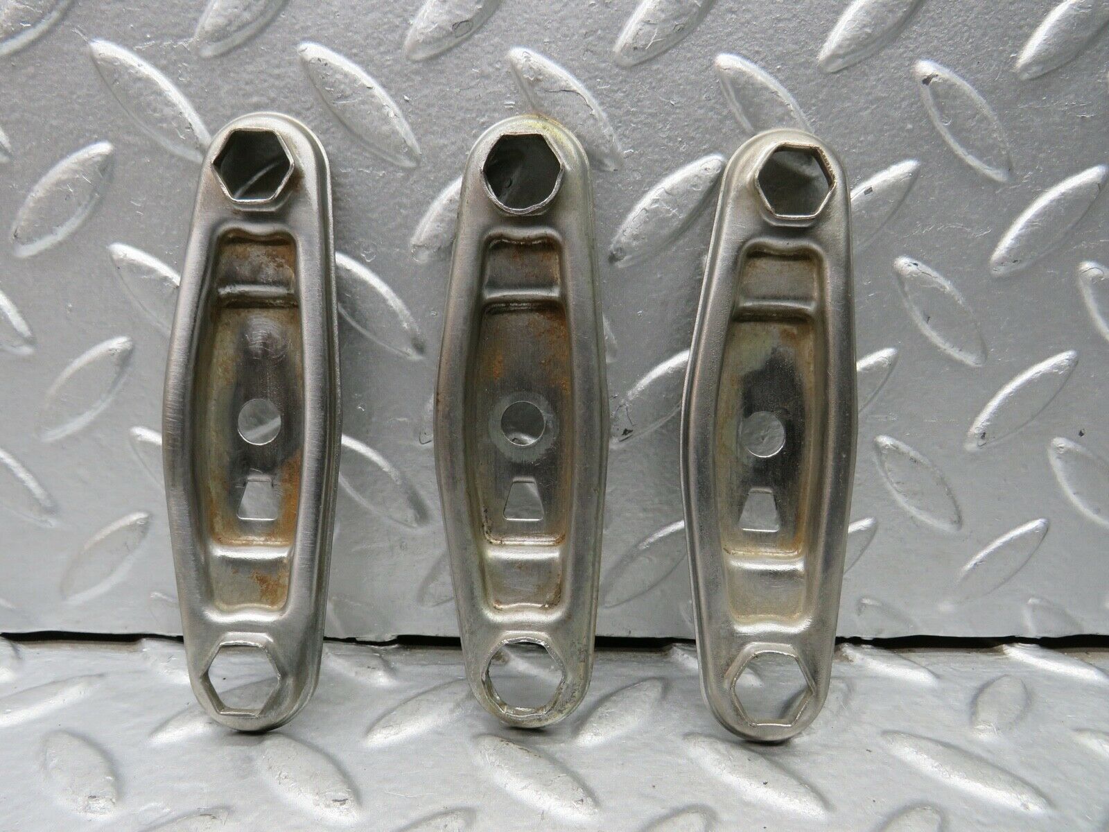 21866 Mercedes-Benz W123 Fuel Injector Brackets