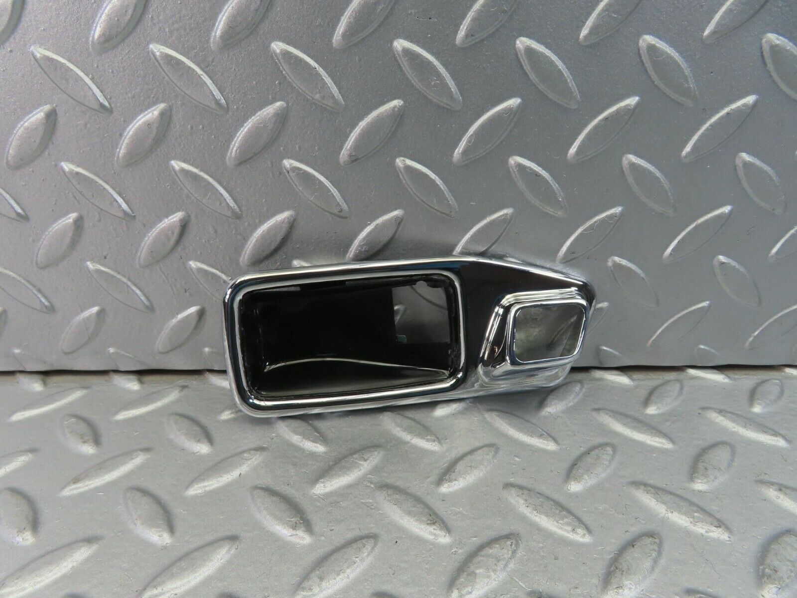 10119 Mercedes-Benz C123 230CE Coupe Chrome Frame For Door Opener 1167660111