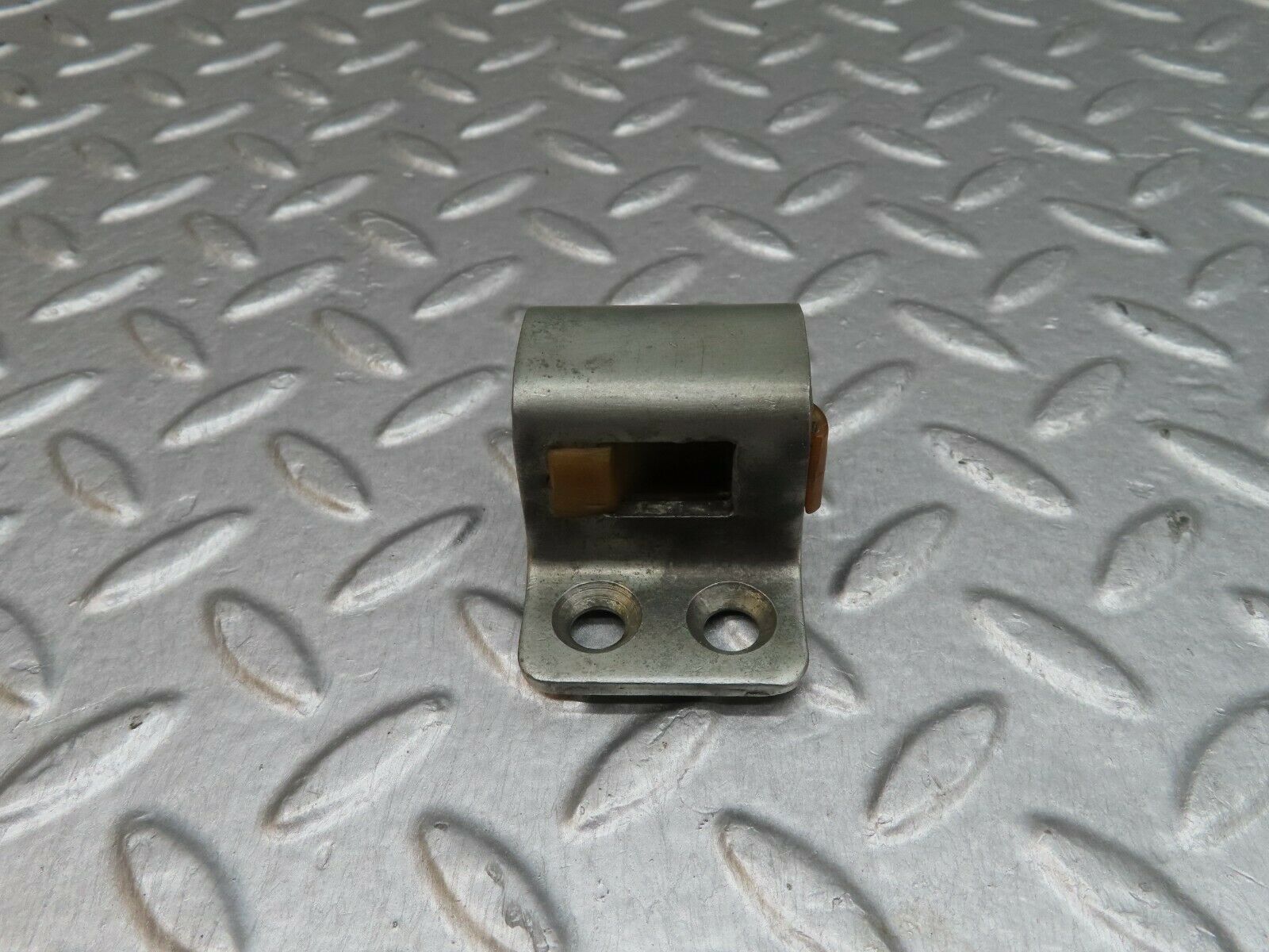 18047 Mercedes-Benz W123 200 Door Lock Latch Right Side