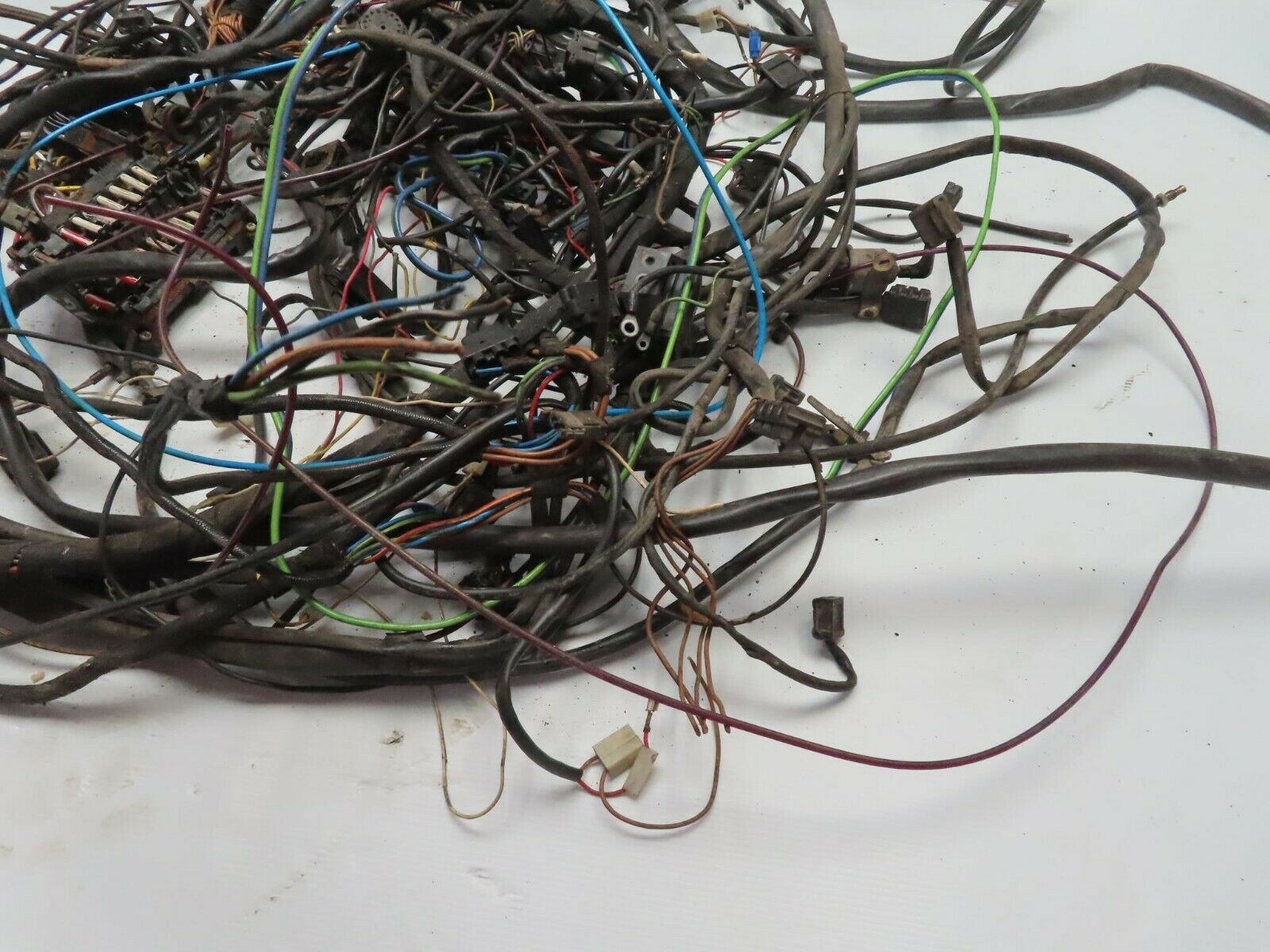 10388 Mercedes-Benz C123 230CE Coupe Engine Chassis Body Wire Wiring Harness