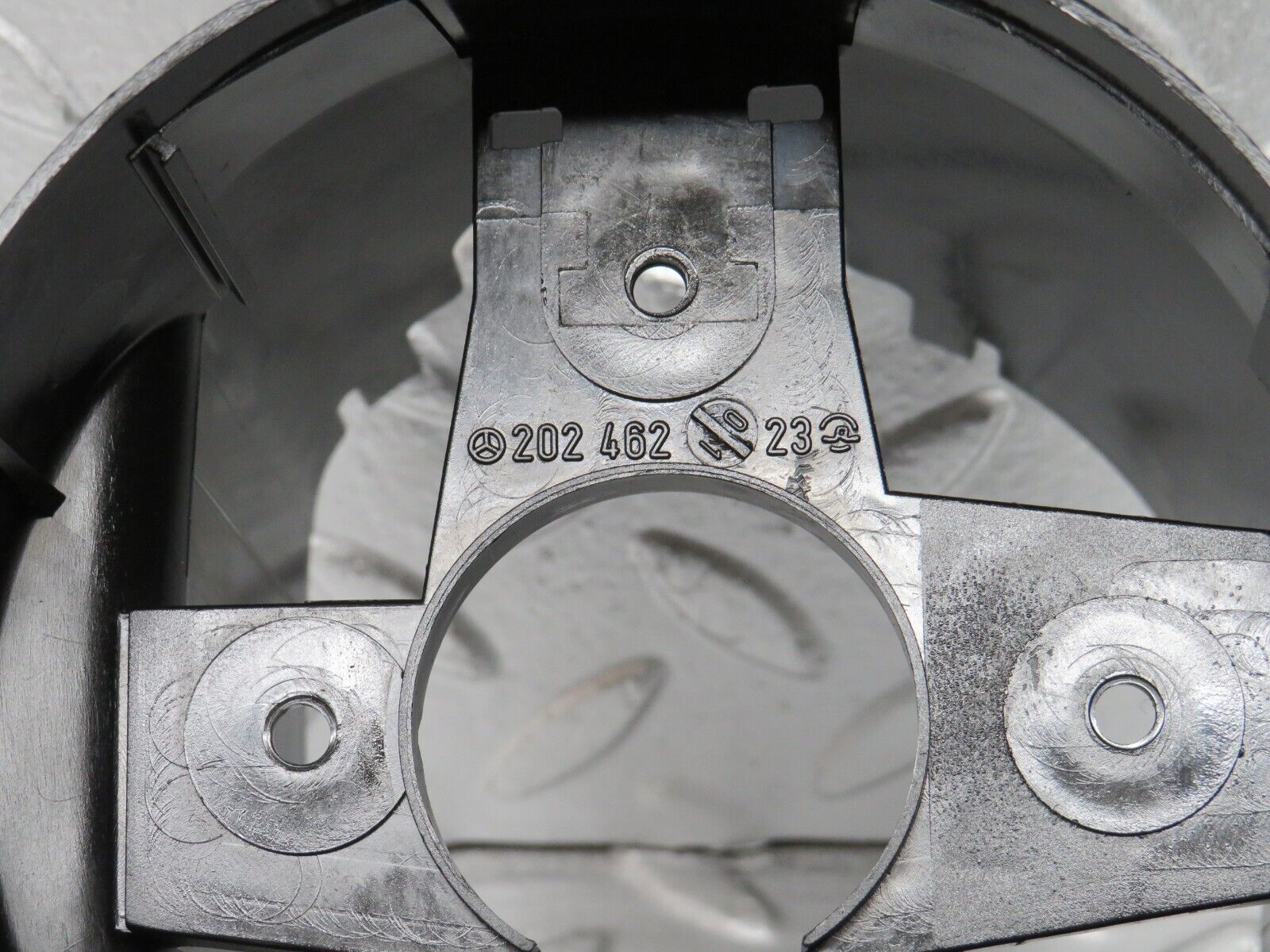 33243 Mercedes-Benz W202 C180 Steering Column Surround Cover 2024620123