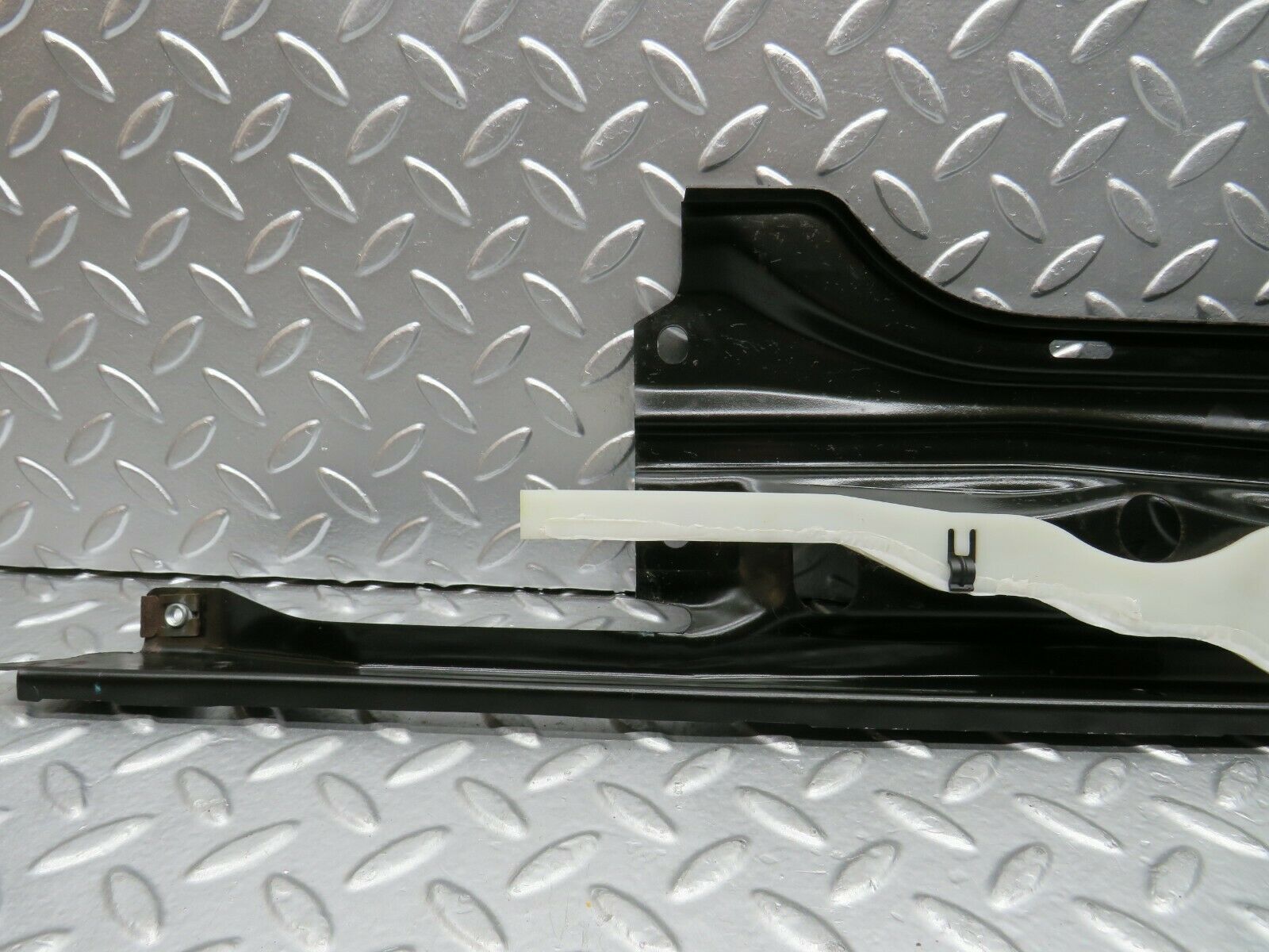 22337 Mercedes-Benz C124 E220 Coupe Rear Window Channel Support Right Side