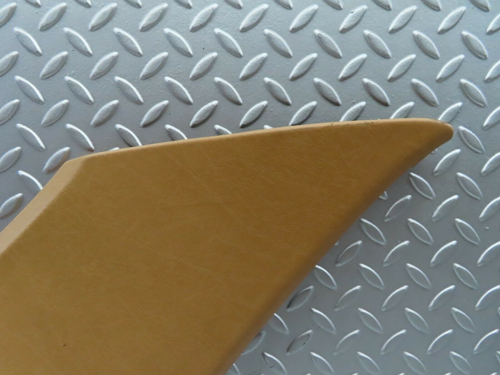 5829 Mercedes-Benz W123 200 C Pillar Cover Panel Left Palomino 1236900325