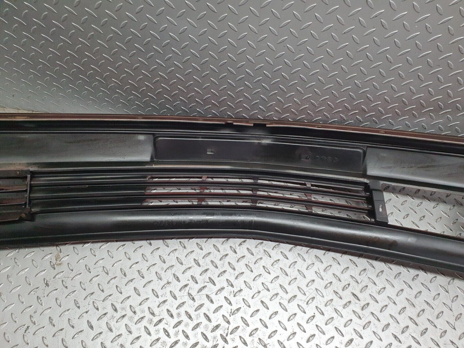 41276 Mercedes-Benz W126 300SE Front Bumper 1268802440 1268800205