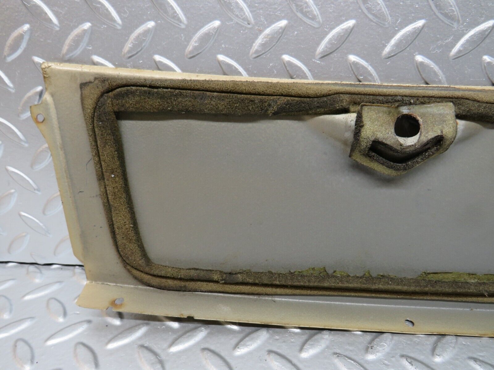 27127 Mercedes-Benz W123 280E Wiper Motor Assembly Cover Access Panel