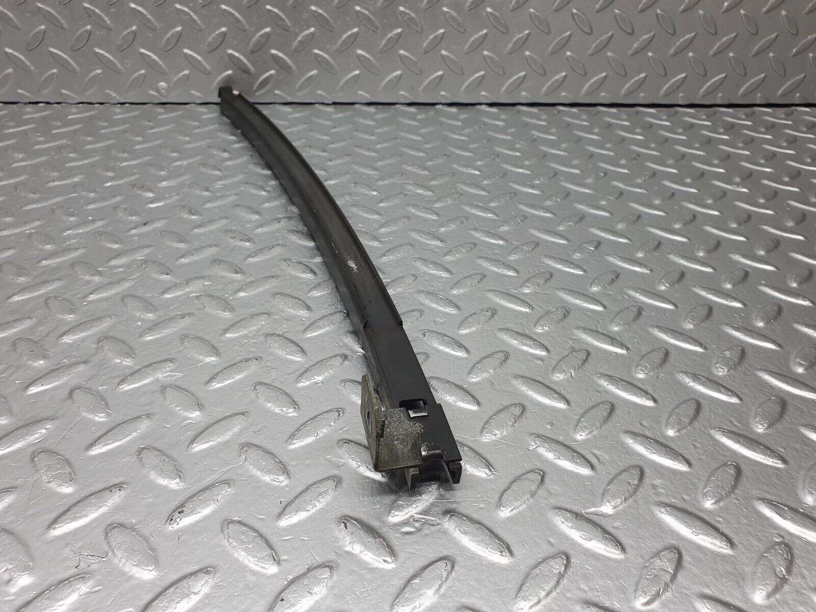 41419 Mercedes-Benz W124 200E Rear Right Door Window Channel