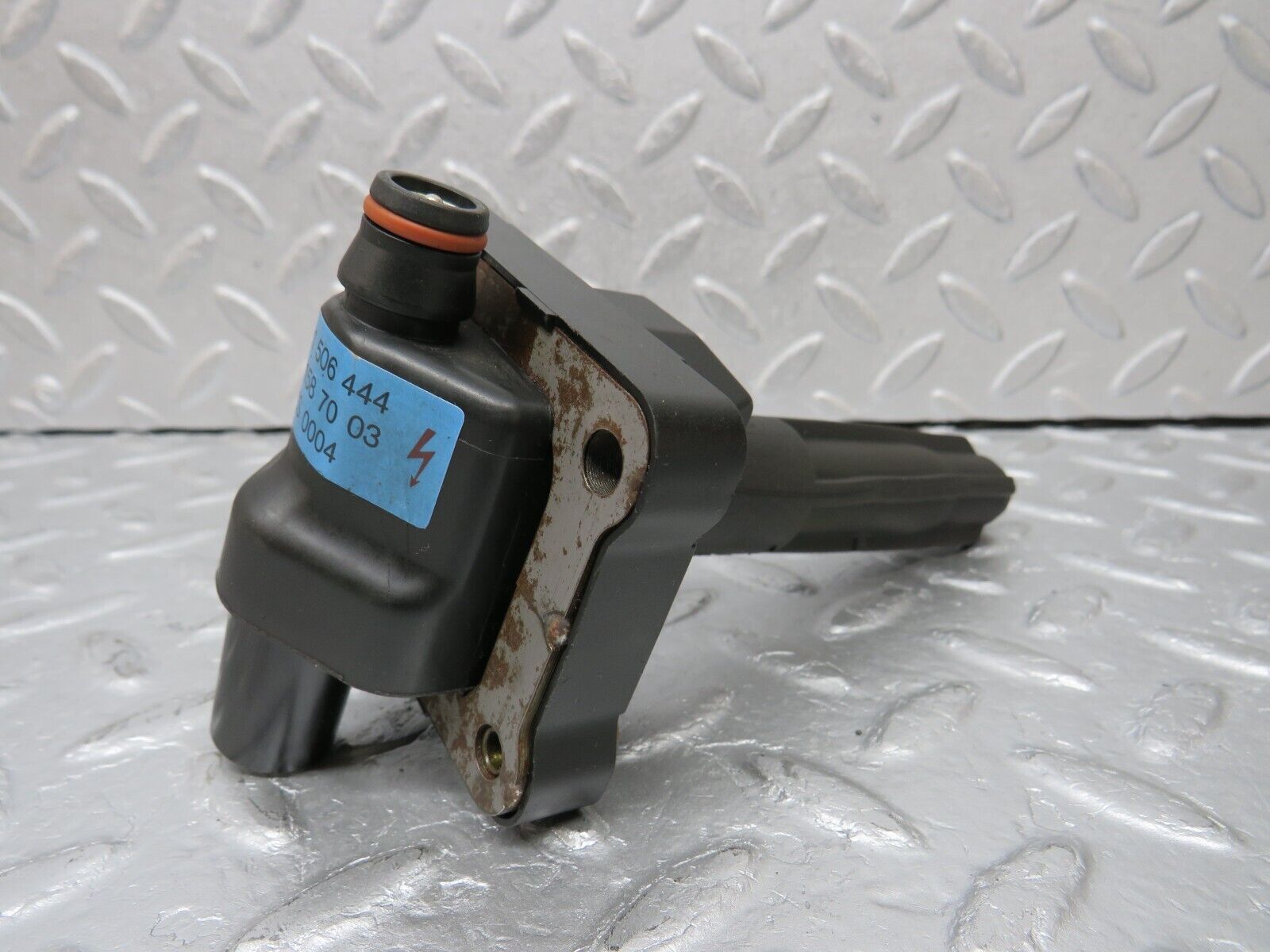 38081 Mercedes-Benz A124 320E Cabriolet Ignition Coil 0221506444 0001587003