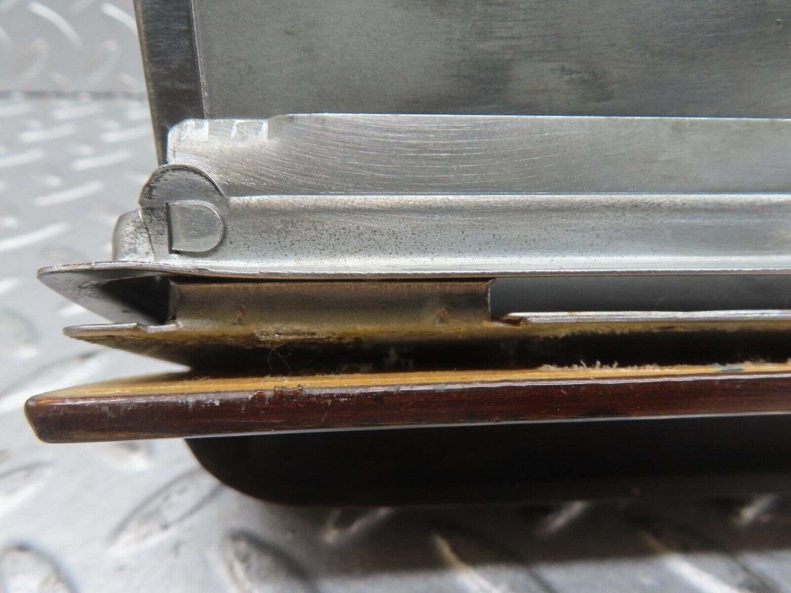 13916 Mercedes-Benz C107 280SLC Centre Console Ashtray Wood Finish