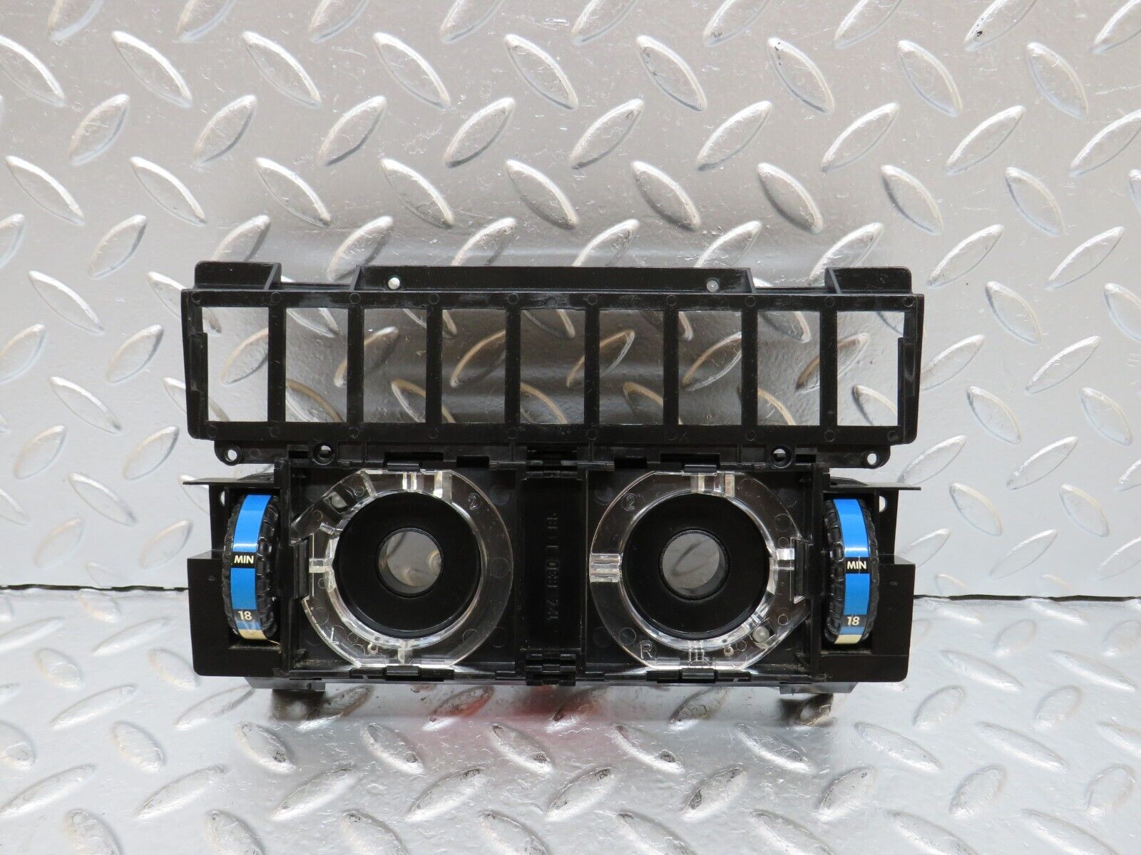 29354 Mercedes-Benz W124 230E Heater Control Unit Panel 1249302785 1147328522