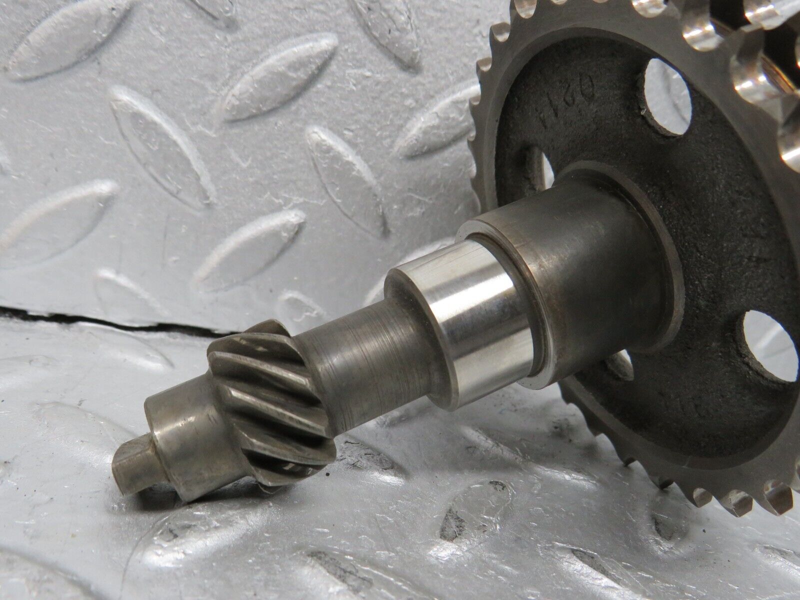 37611 Mercedes-Benz W109 300SEL Intermediate Gear 1161570214