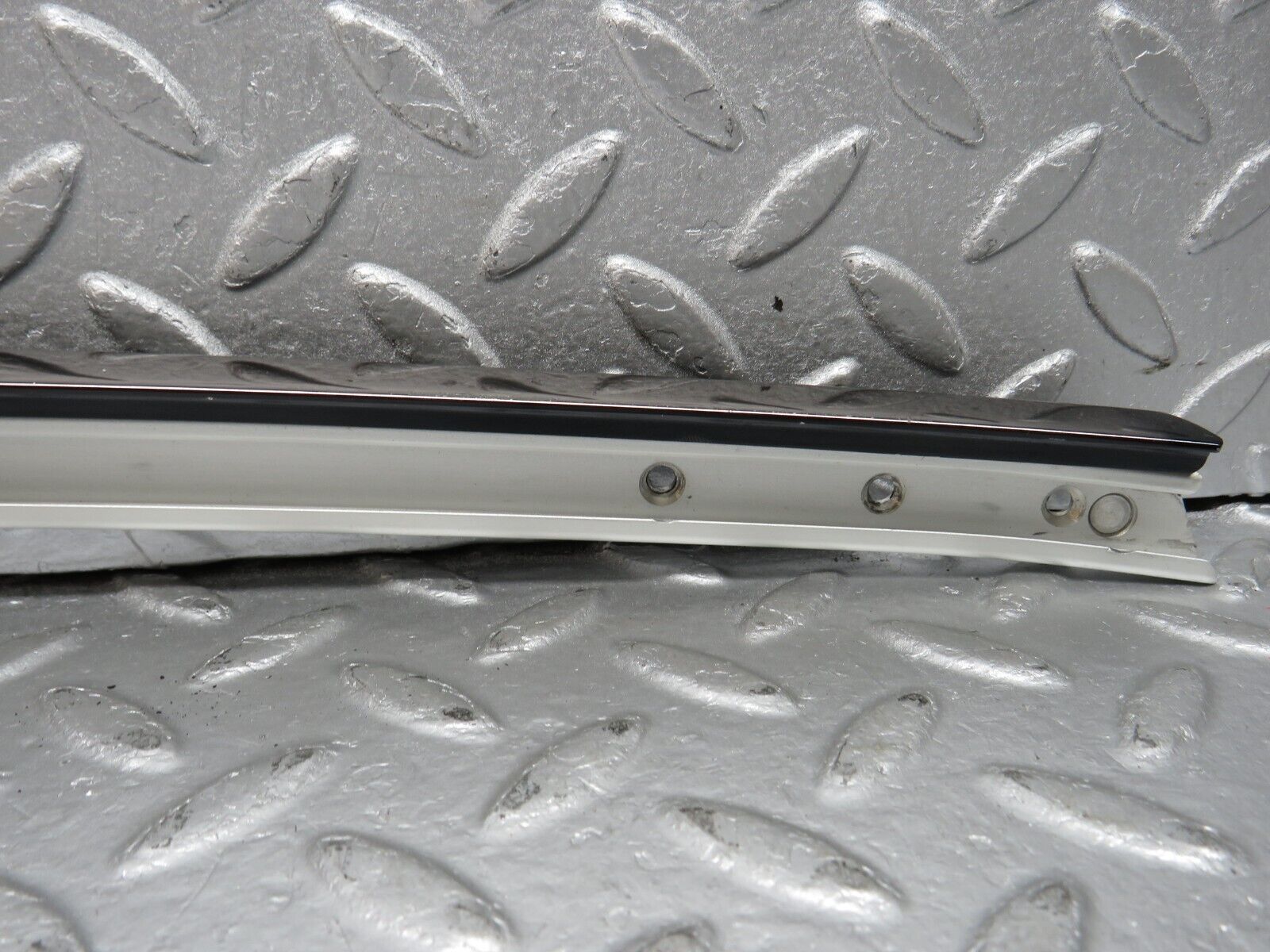 39657 Mercedes-Benz R129 320SL Coupe A Pillar Chrome Trim Cover Left Side