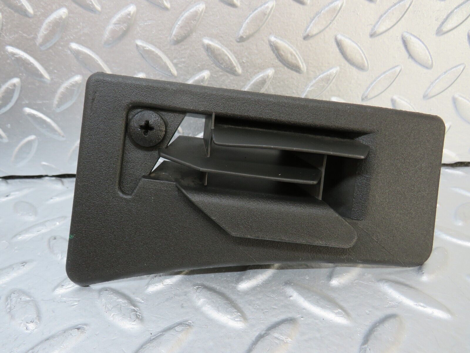 34999 Mercedes-Benz W210 320E Under Dash Air Vent Pair 2108300366 2108300466