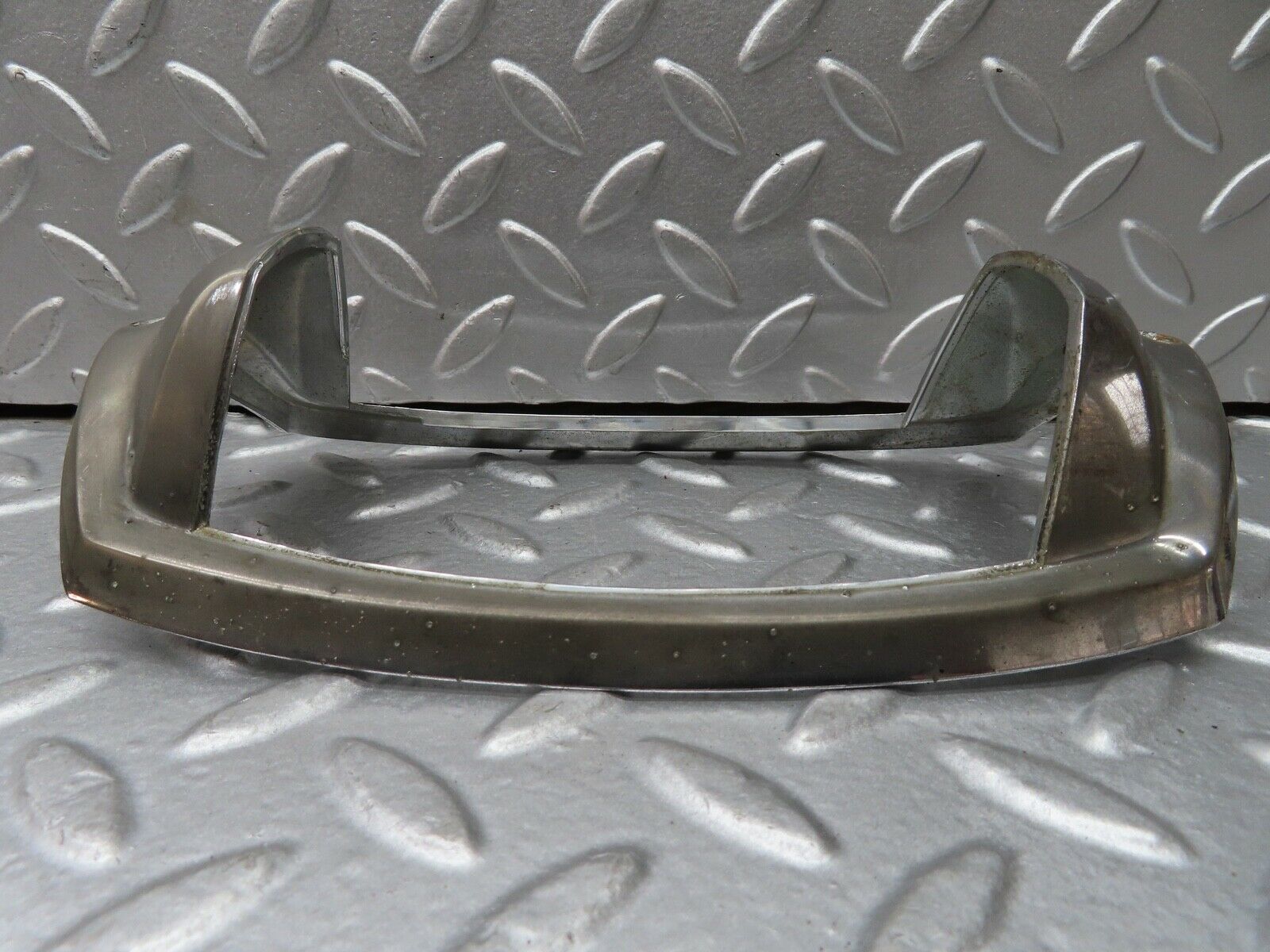 18666 Mercedes-Benz W120 W121 Ponton Tail Light Chrome Frame