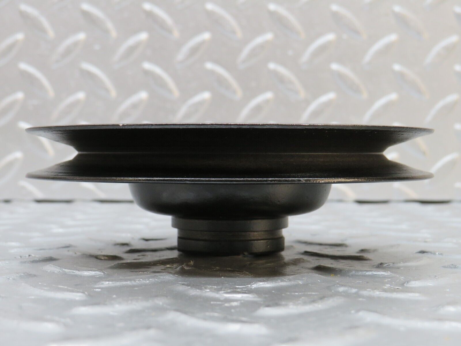 32251 Mercedes-Benz W116 350SE Power Steering Pump Pulley 6154660315