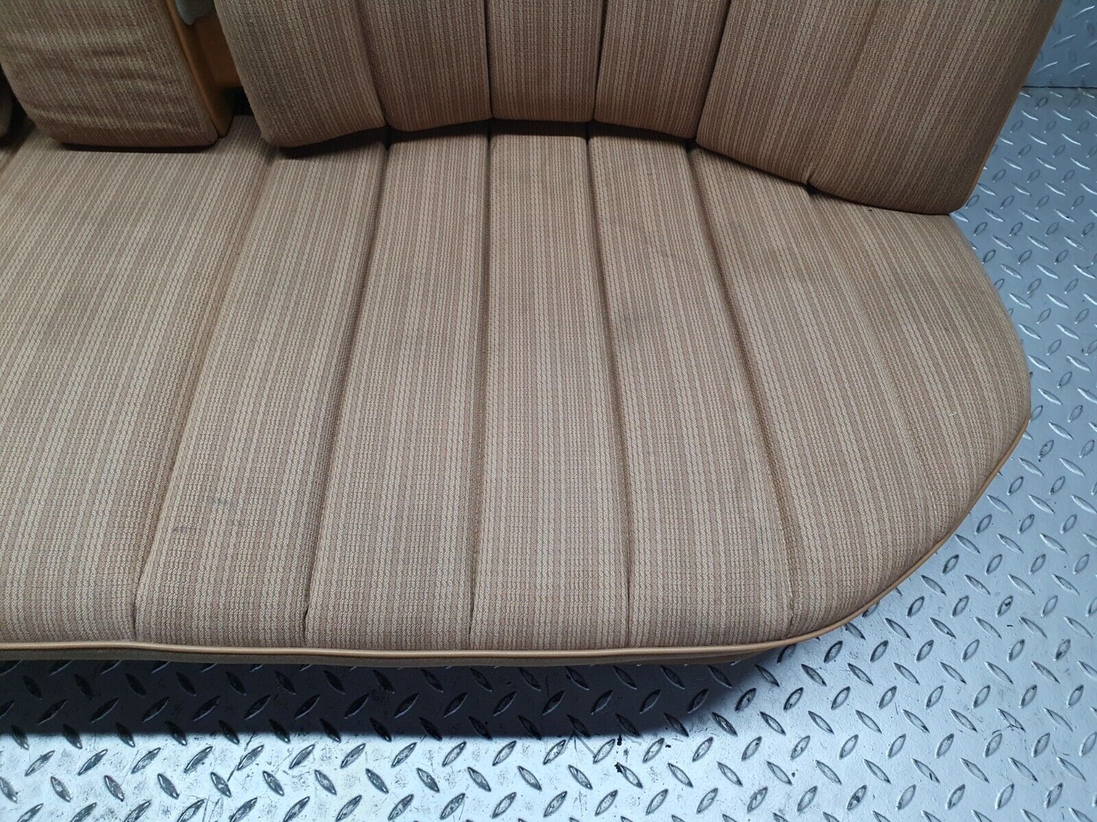 41373 Mercedes-Benz W124 200E Rear Seat Palomino 1249200016 1249200050