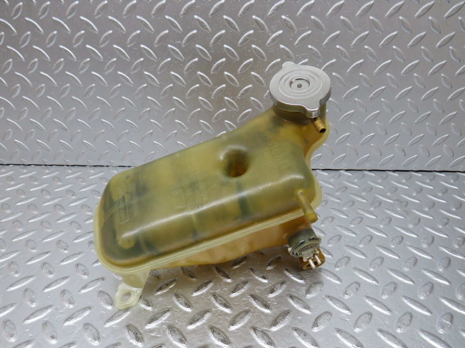 31848 Mercedes-Benz W201 190LE 1.8L Coolant Tank Reservoir 1245000649 1245000406