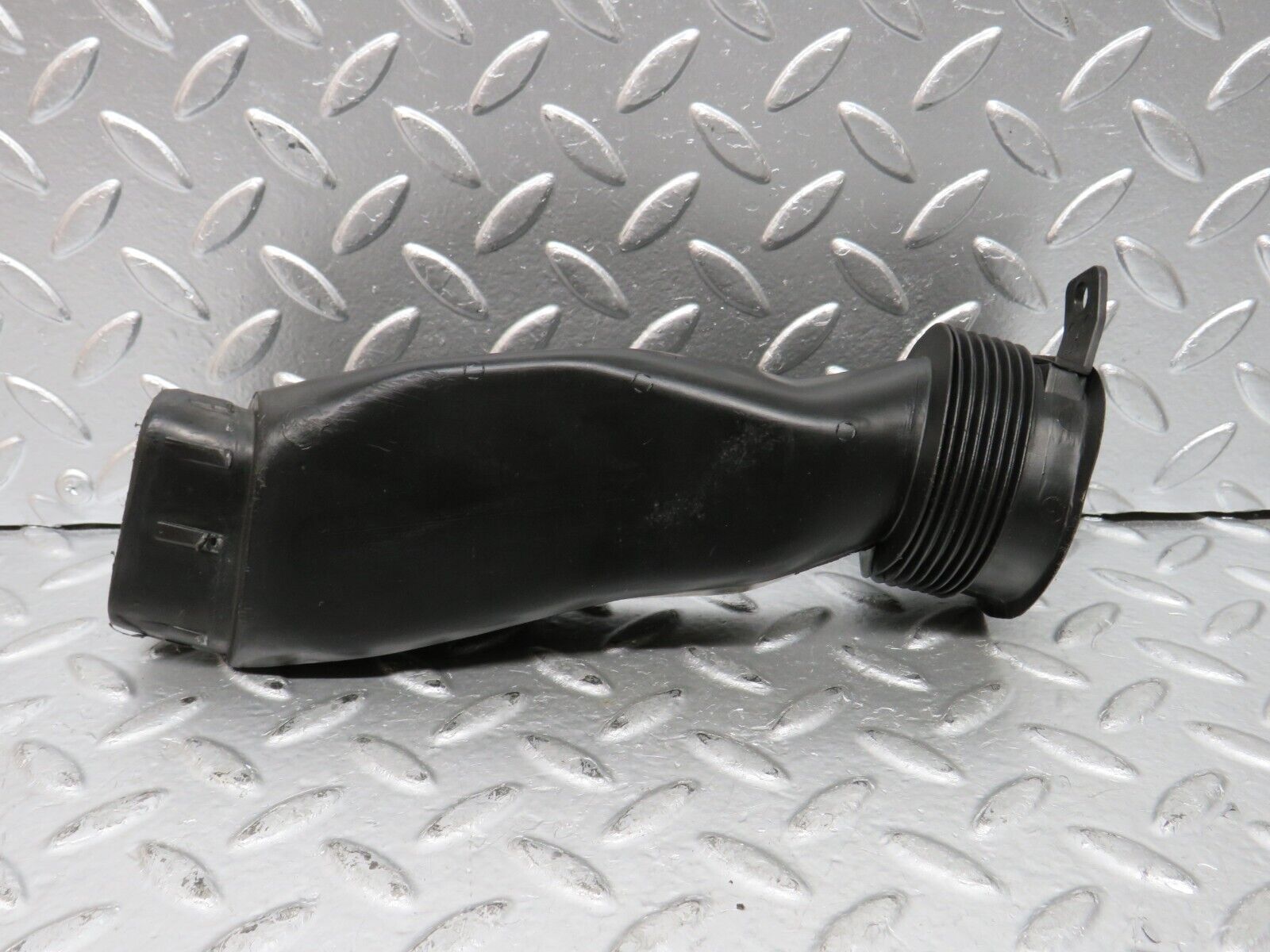 24901 Mercedes-Benz W140 S320 Air Intake Hose Pipe 1408300225