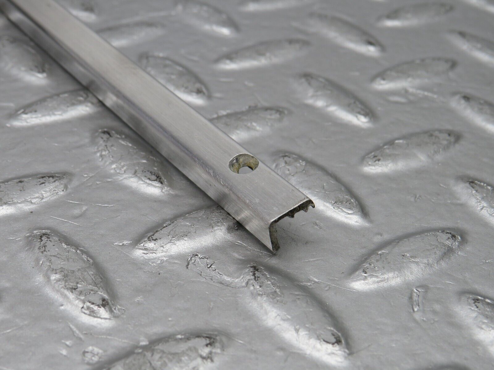 38869 Mercedes-Benz W201 190E 2.6L Sunroof Chrome Trim