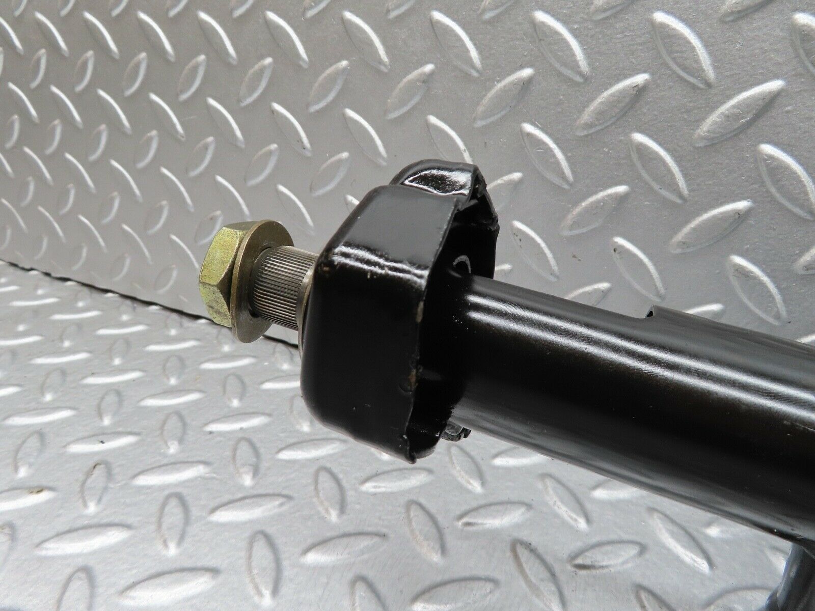 18122 Mercedes-Benz W123 200 Steering Column