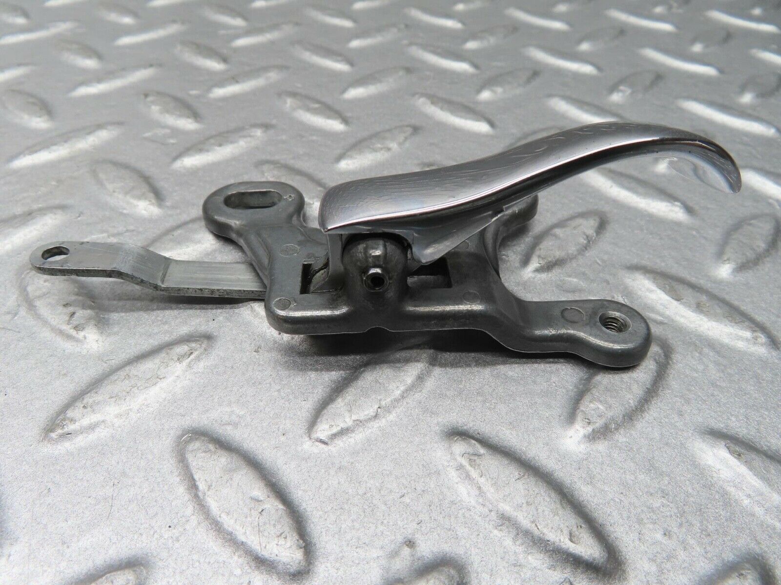 13046 Mercedes-Benz W111 220S Right Interior Door Handle 1107660419