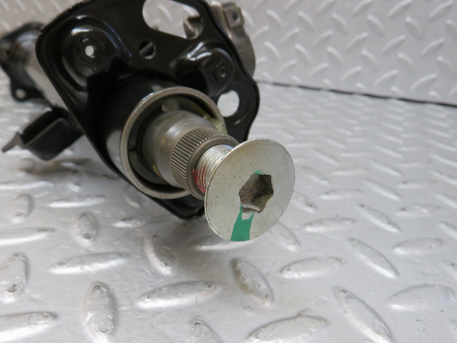 36498 Mercedes-Benz W201 190E 2.0L Steering Column