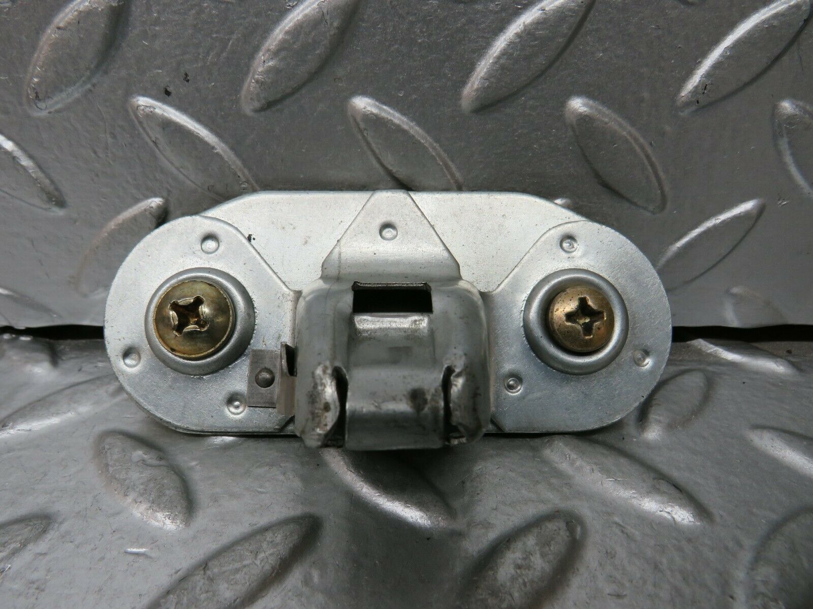 23588 Mercedes-Benz W114 280E Trunk Lock Latch