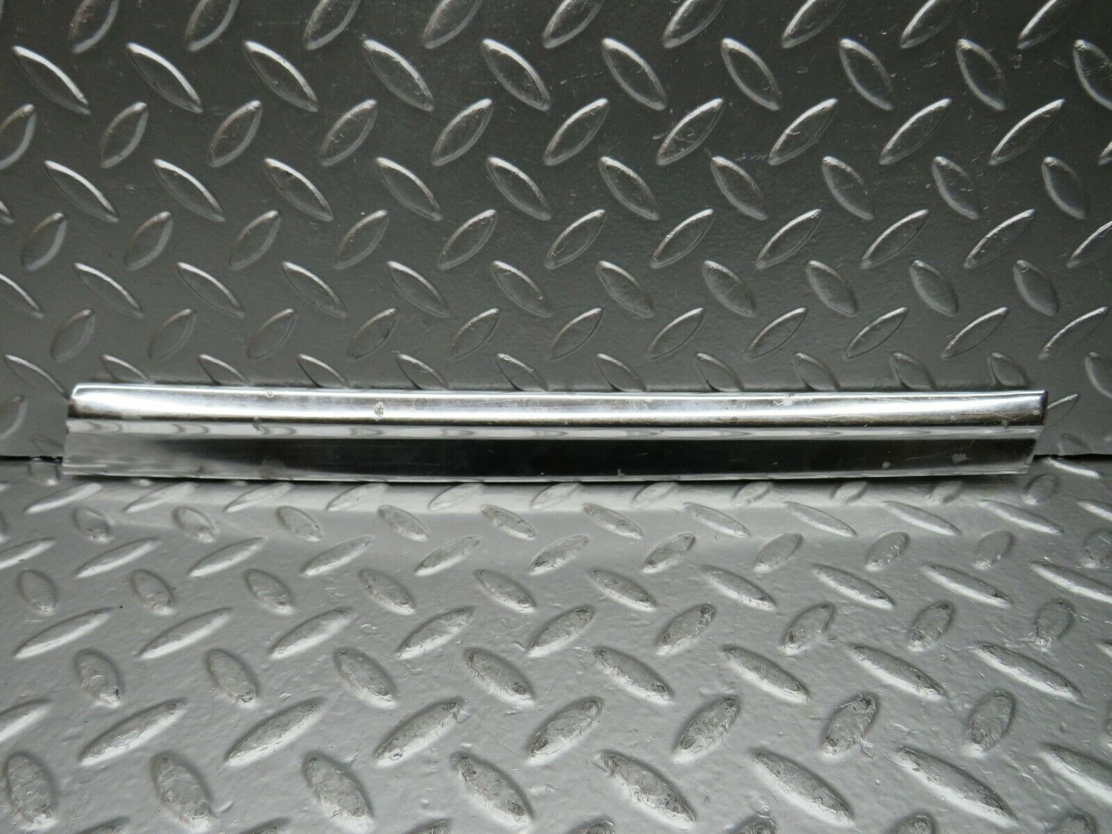 22739 Mercedes-Benz C107 450SLC Coupe Rear Right Window Chrome Trim