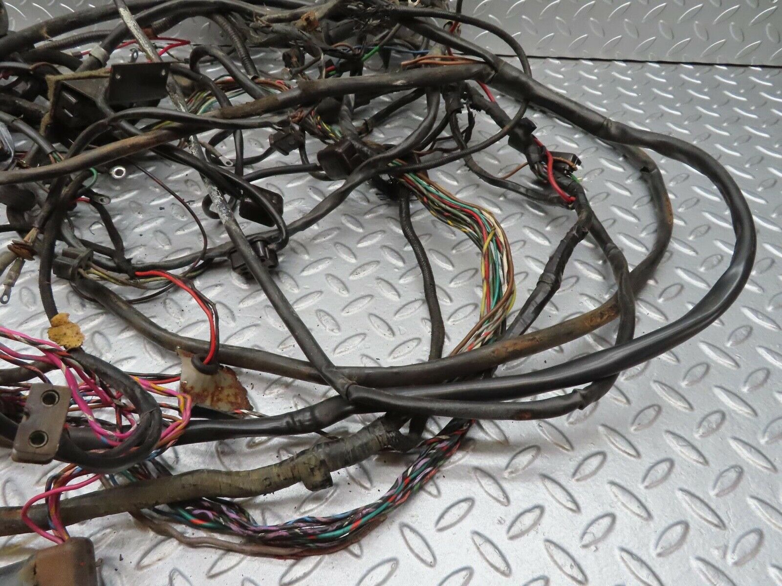 12995 Mercedes-Benz W111 220SE Engine Chassis Body Wire Wiring Harness