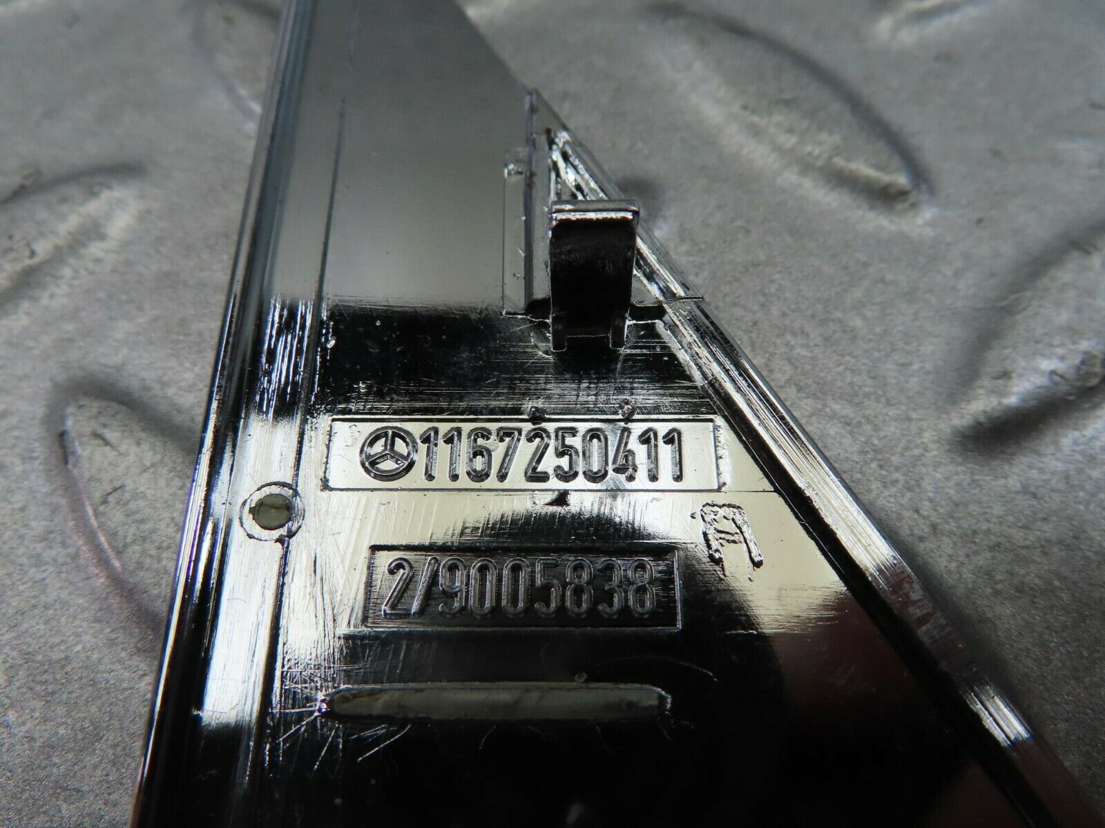 8156 Mercedes-Benz W116 Mirror Chrome Cover Right 1167250411