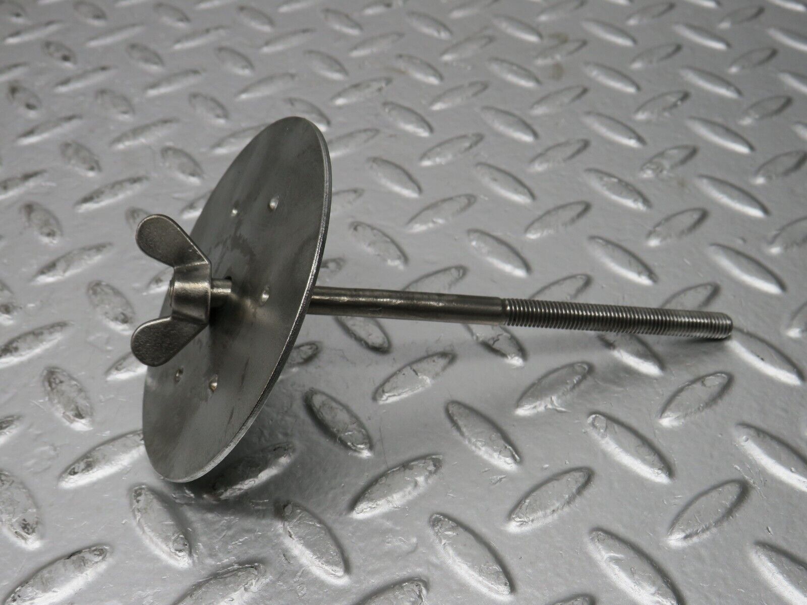 32045 Mercedes-Benz W123 230E Spare Wheel Holder