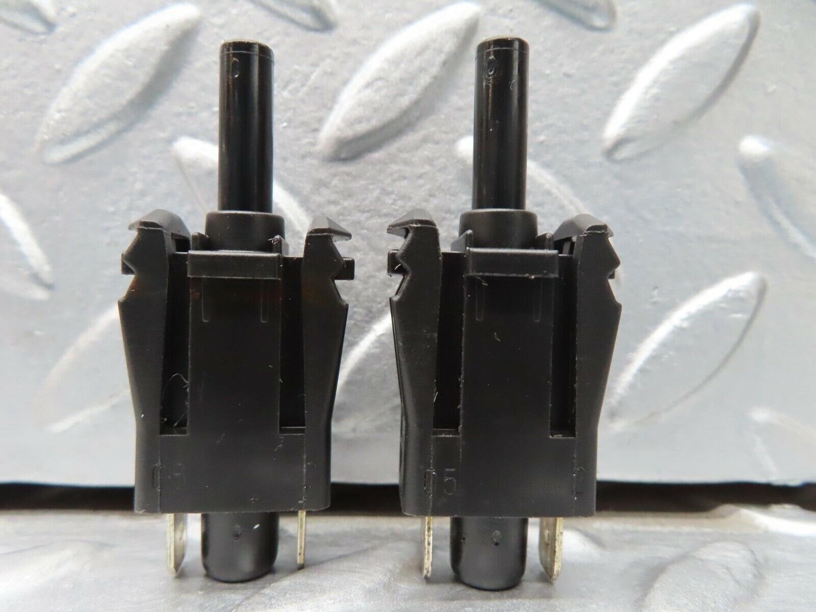 16393 Mercedes-Benz W124 260E Door Contact Switch Pair 0015458714