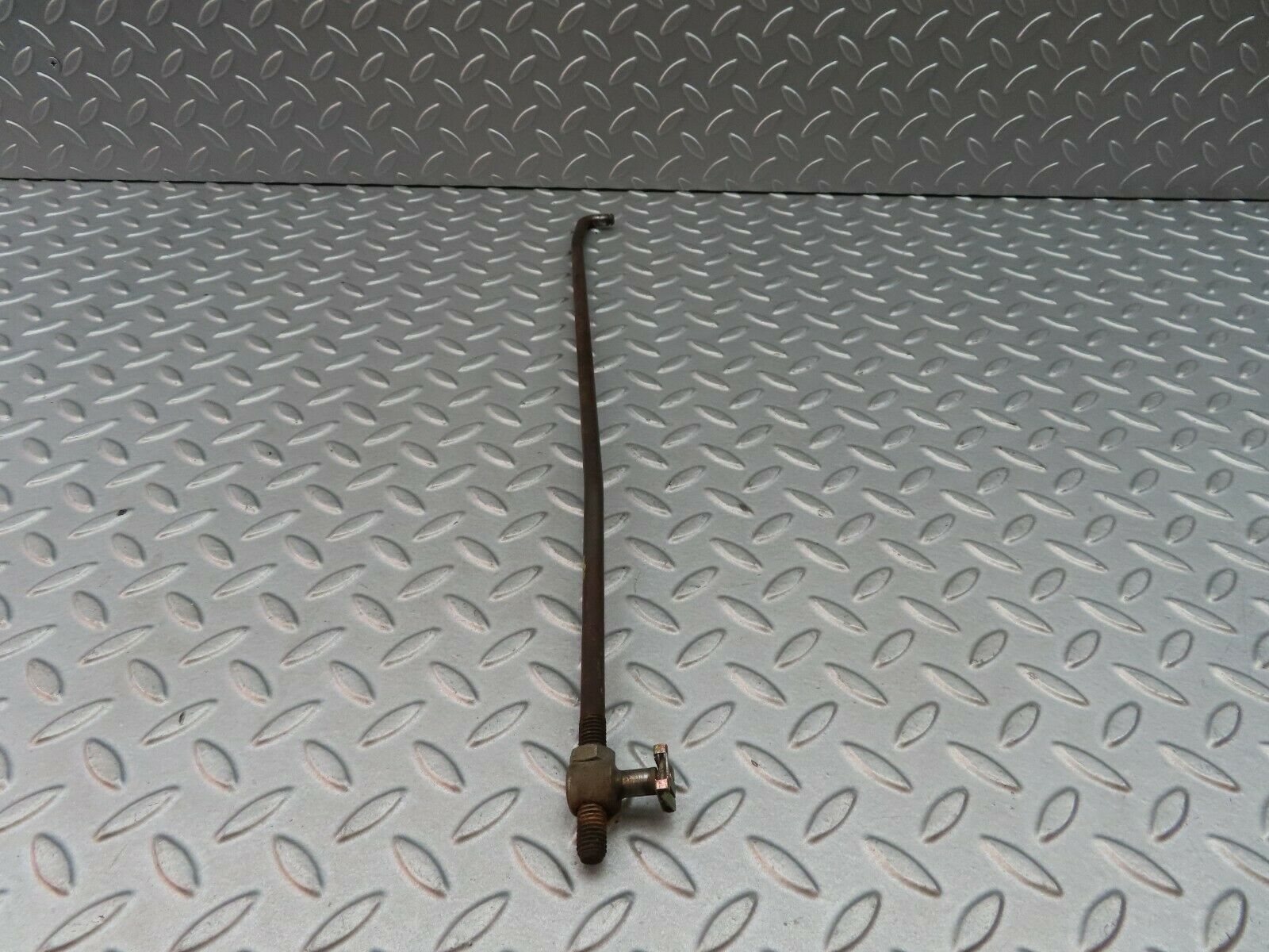 5941 Mercedes-Benz W124 230E Automatic Gear Selector Shifting Rod