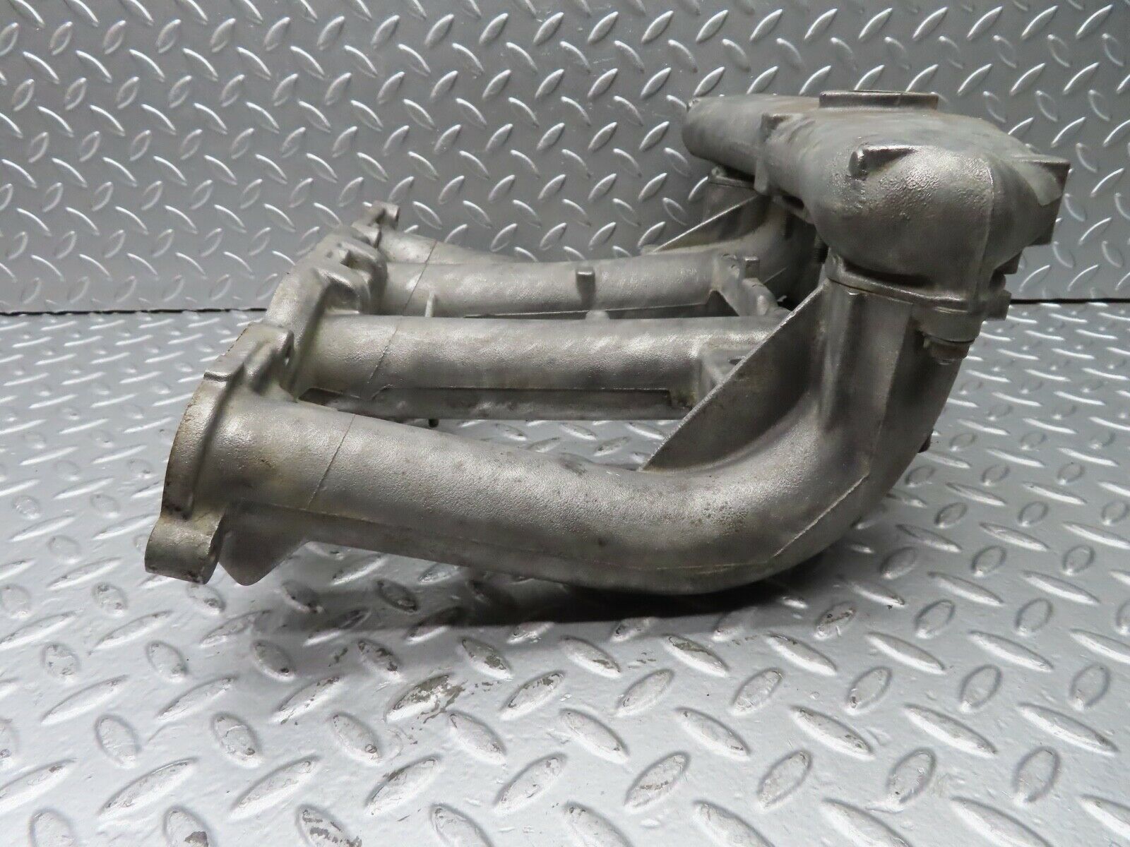21308 Mercedes-Benz W123 230E Intake Manifold 1021410301