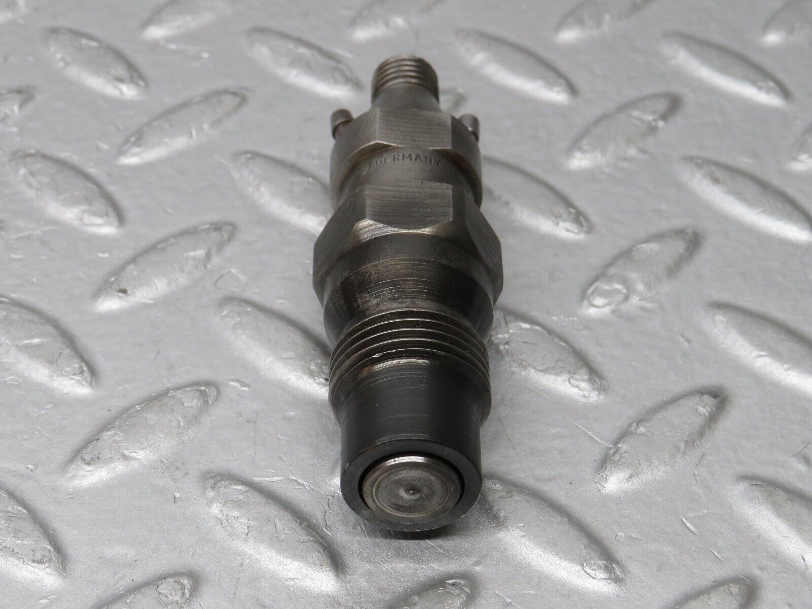 35893 Mercedes-Benz 240D OM616.912 Diesel Fuel Injector Bosch KCA30S35/4